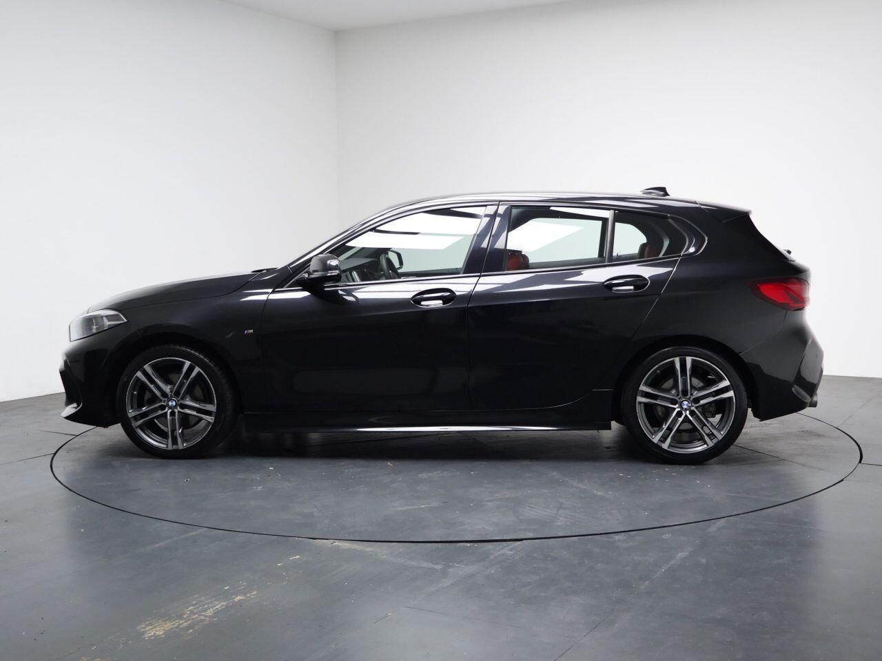 BMW 1 Series - Image 8