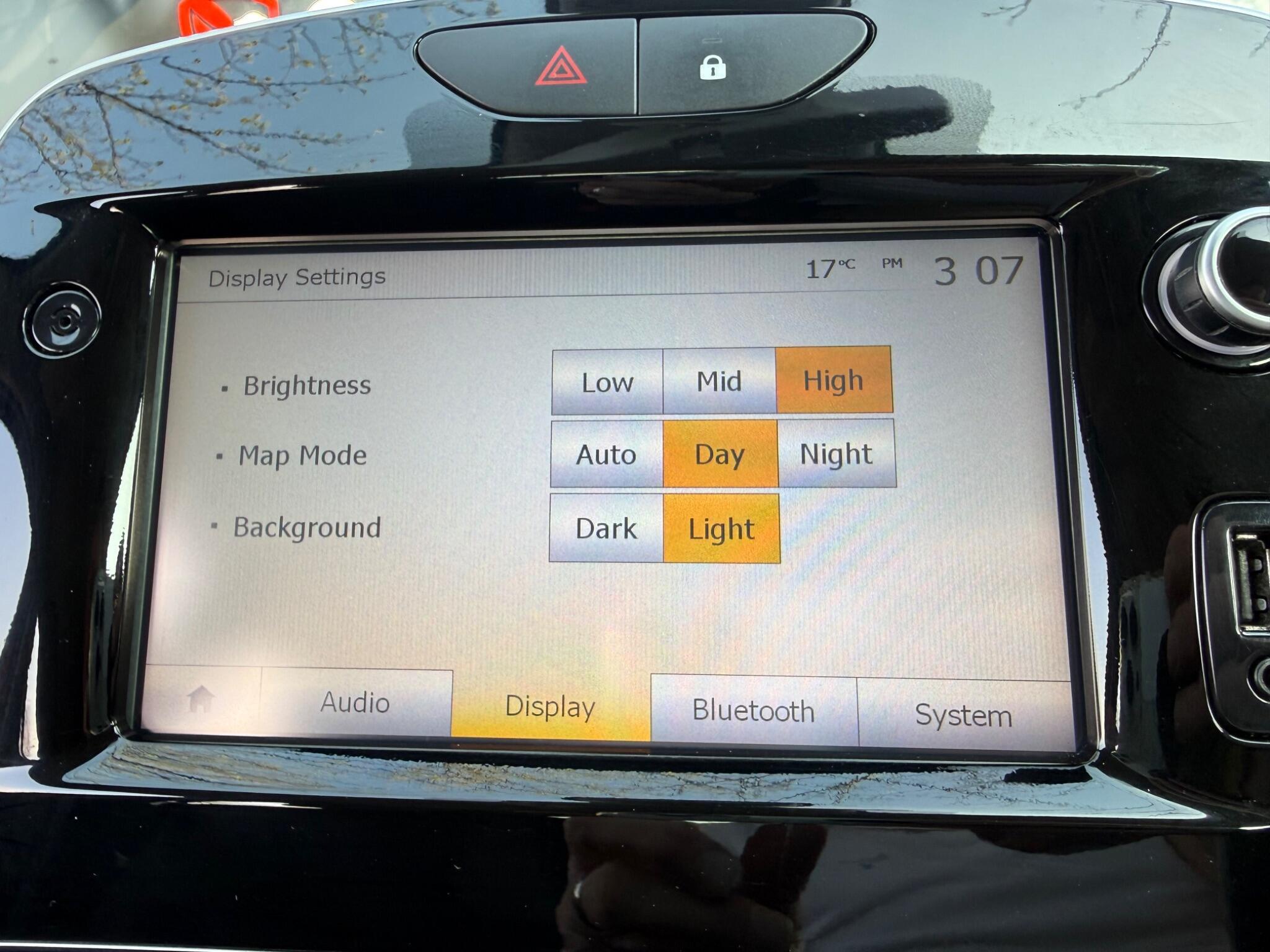 Renault Clio - Image 57