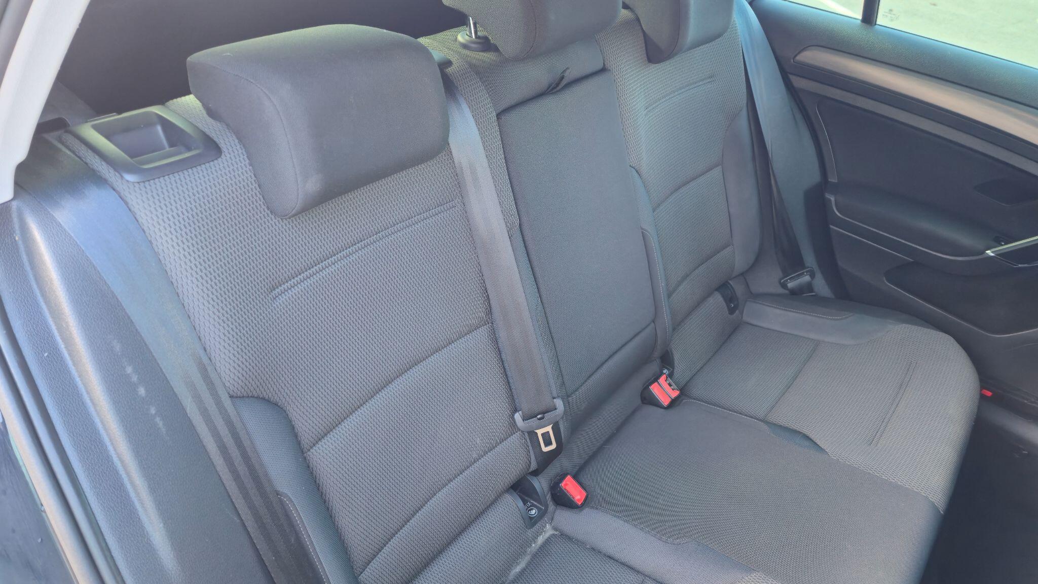 Volkswagen Golf - Image 15
