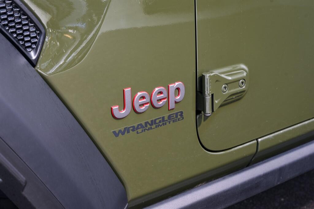 Jeep Wrangler - Image 10