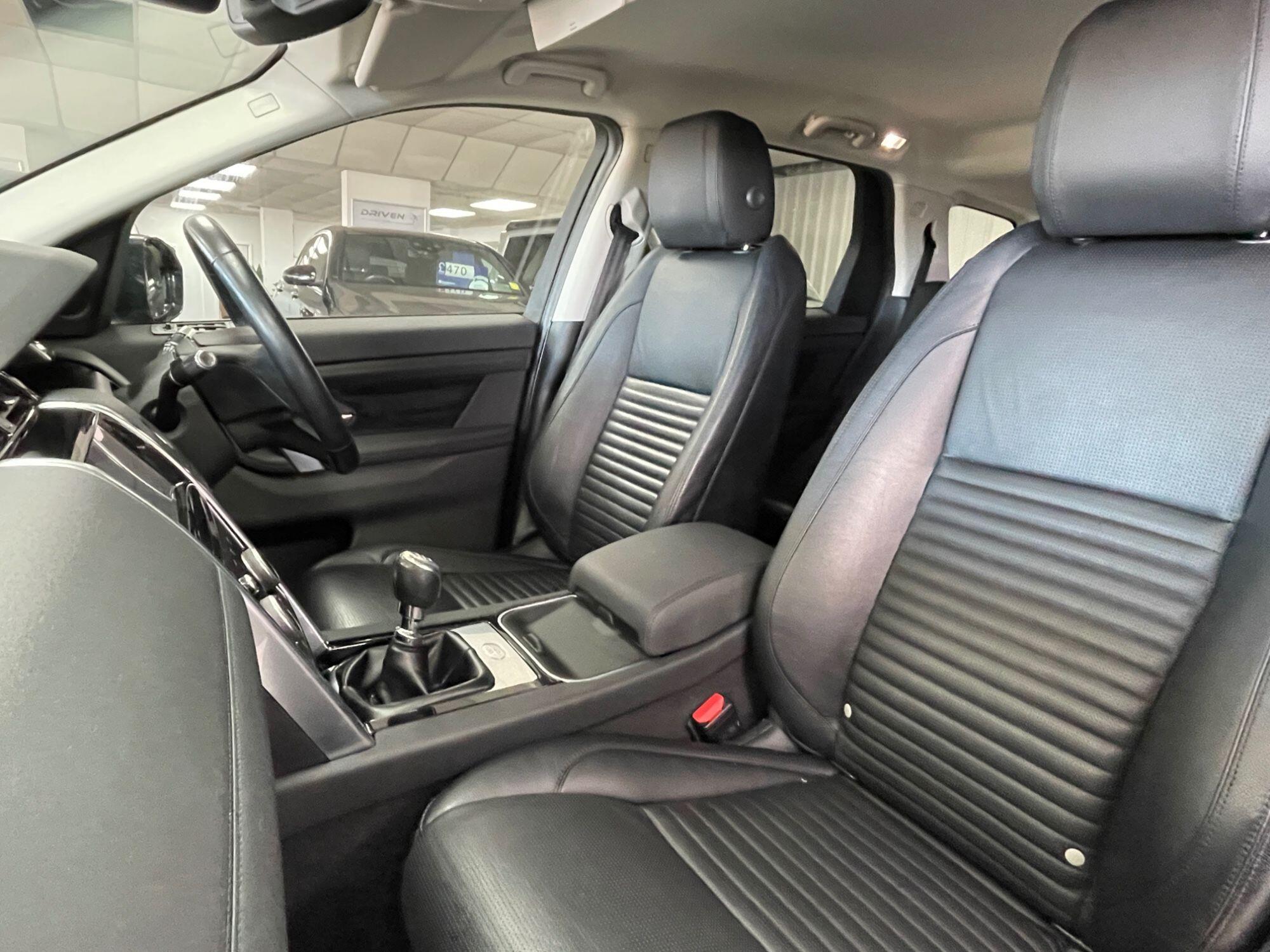 Land Rover DISCOVERY SPORT - Image 33