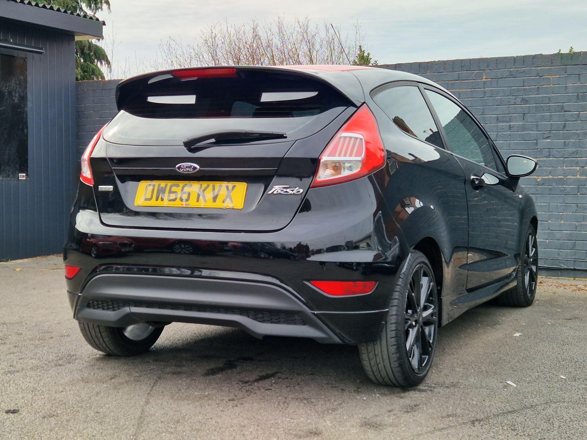 Ford Fiesta - Image 45