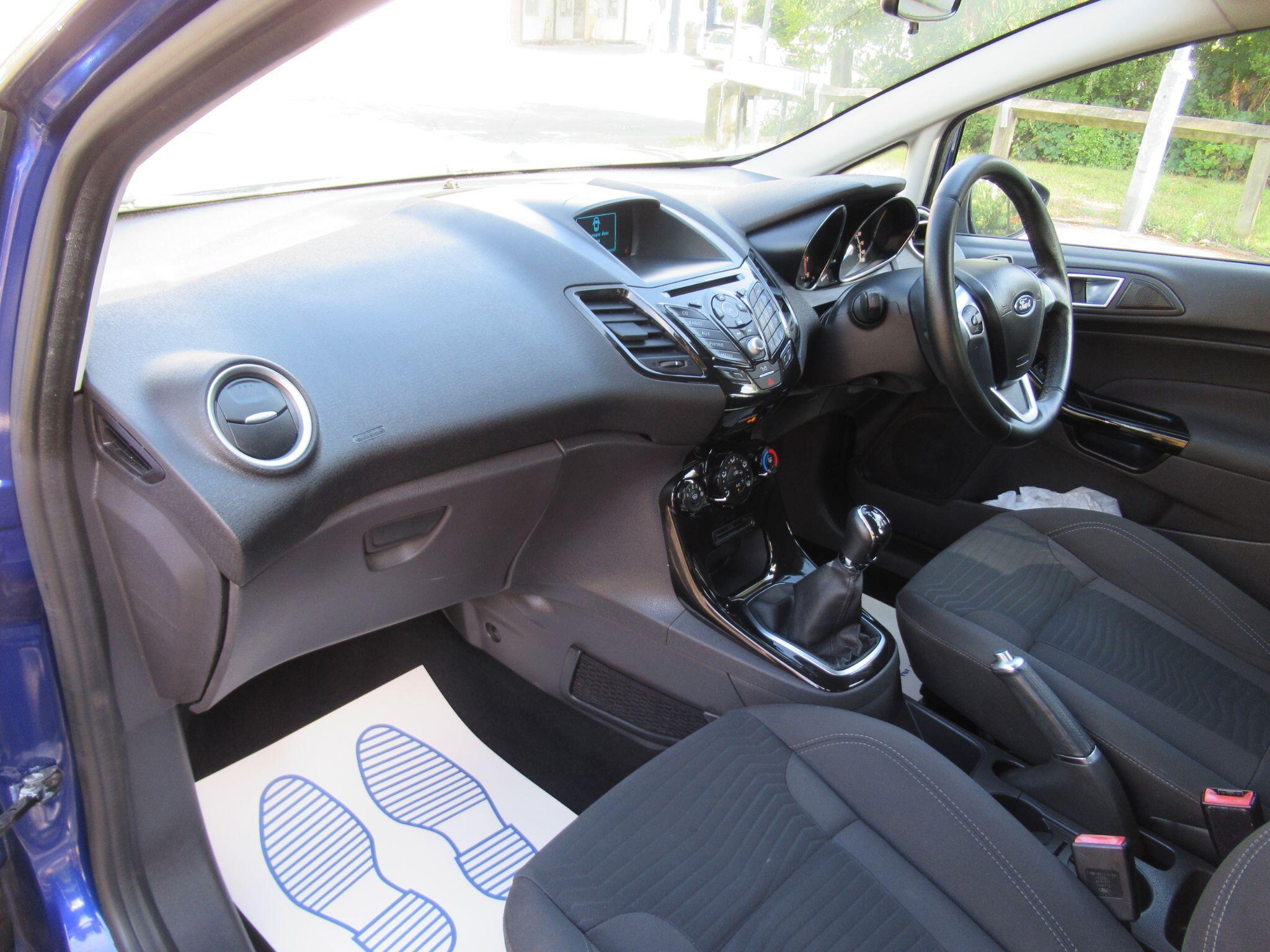 Ford Fiesta - Image 15