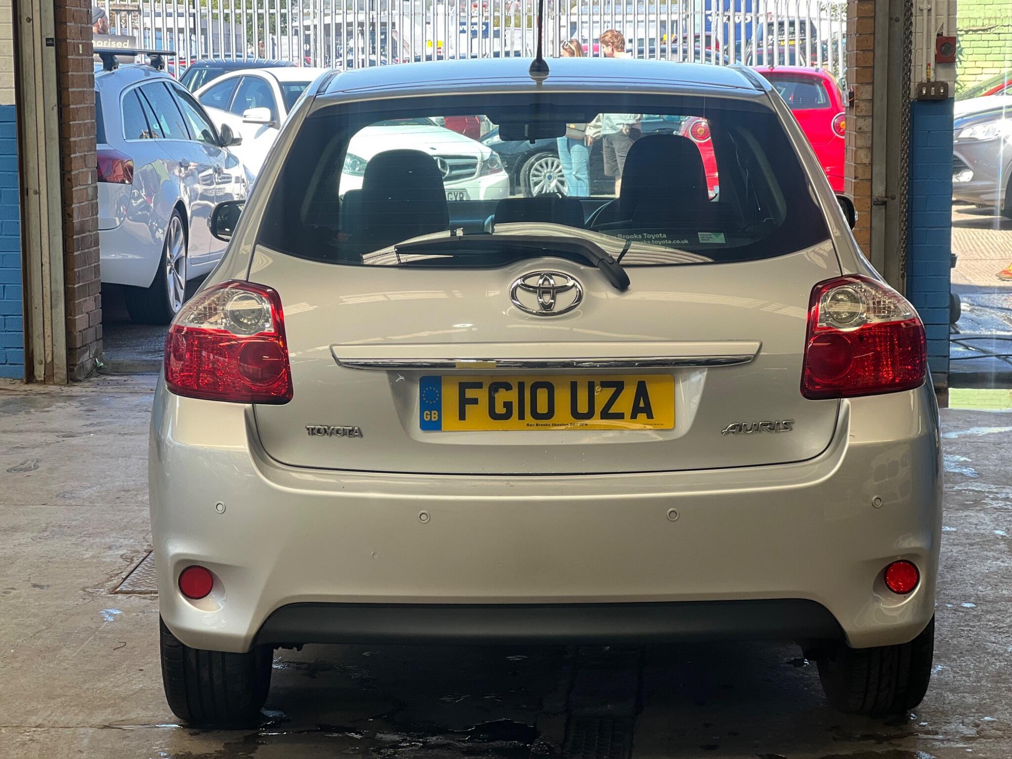 Toyota Auris - Image 4