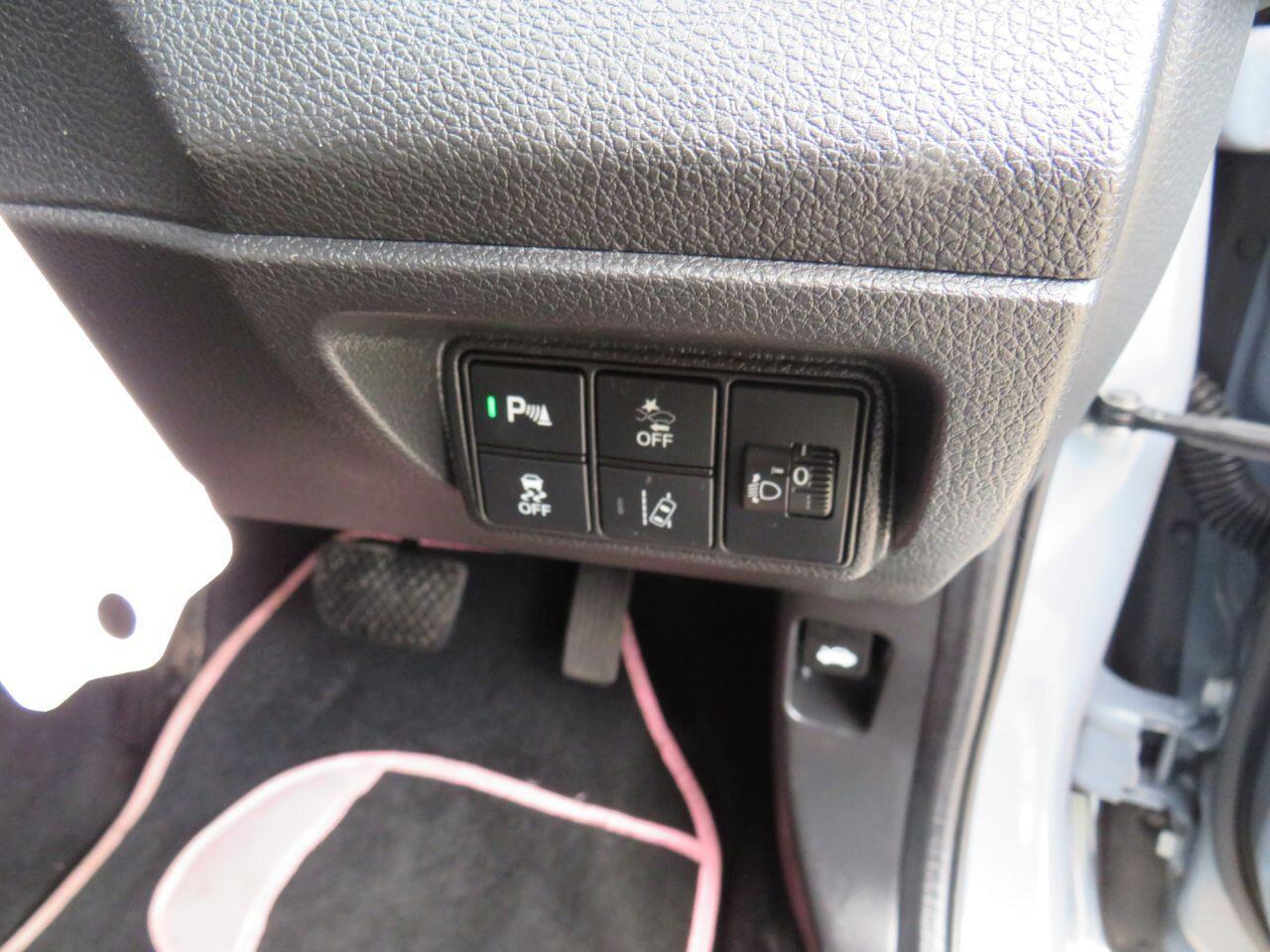 Honda Civic - Image 19