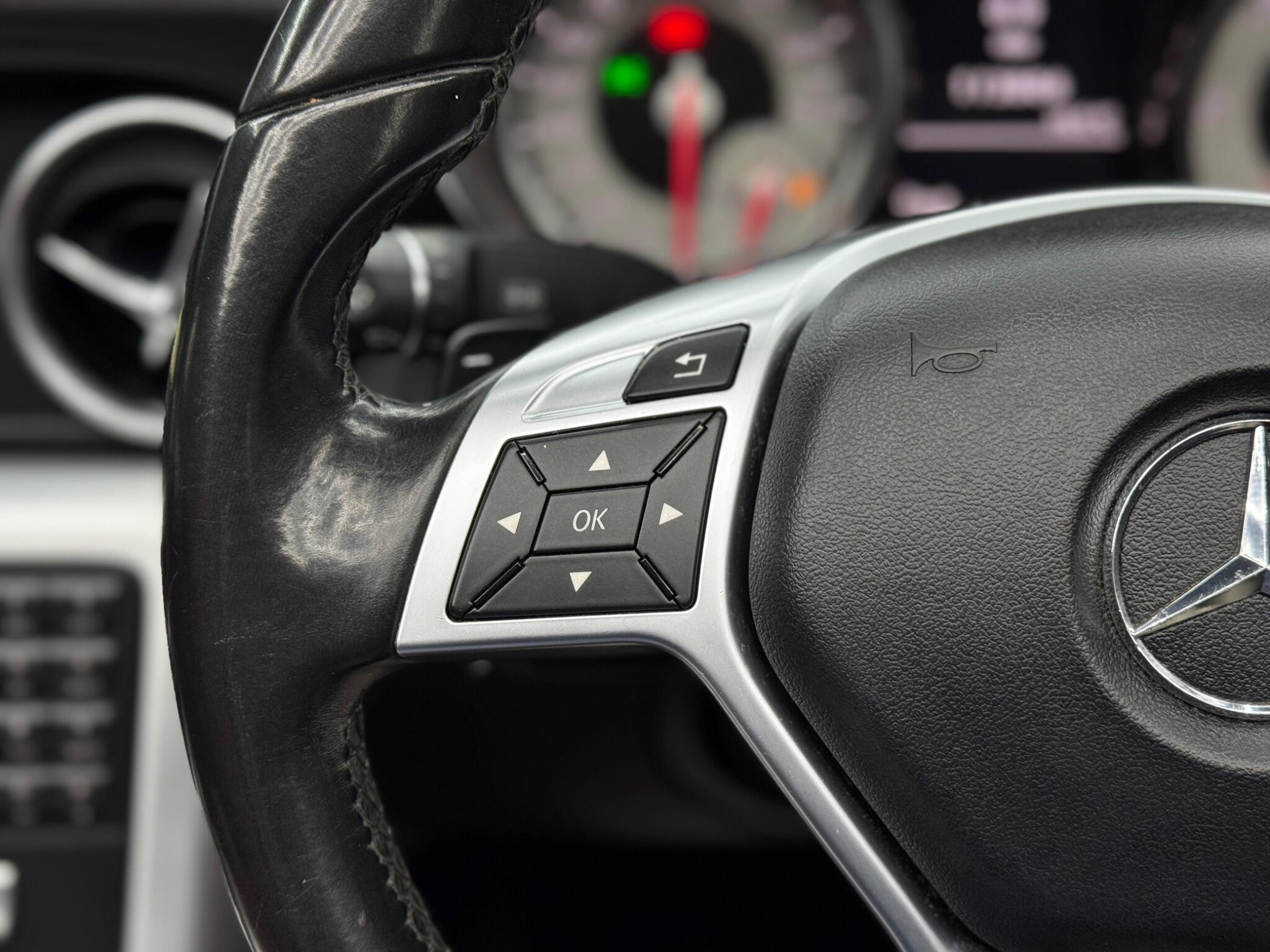 Mercedes SLK - Image 18