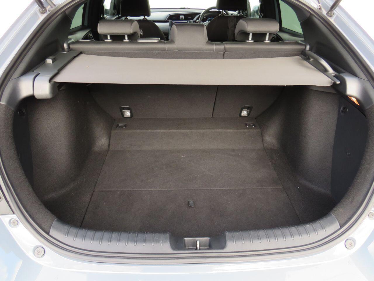 Honda Civic - Image 11