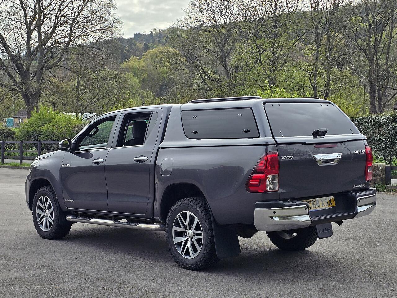 Toyota Hilux - Image 18