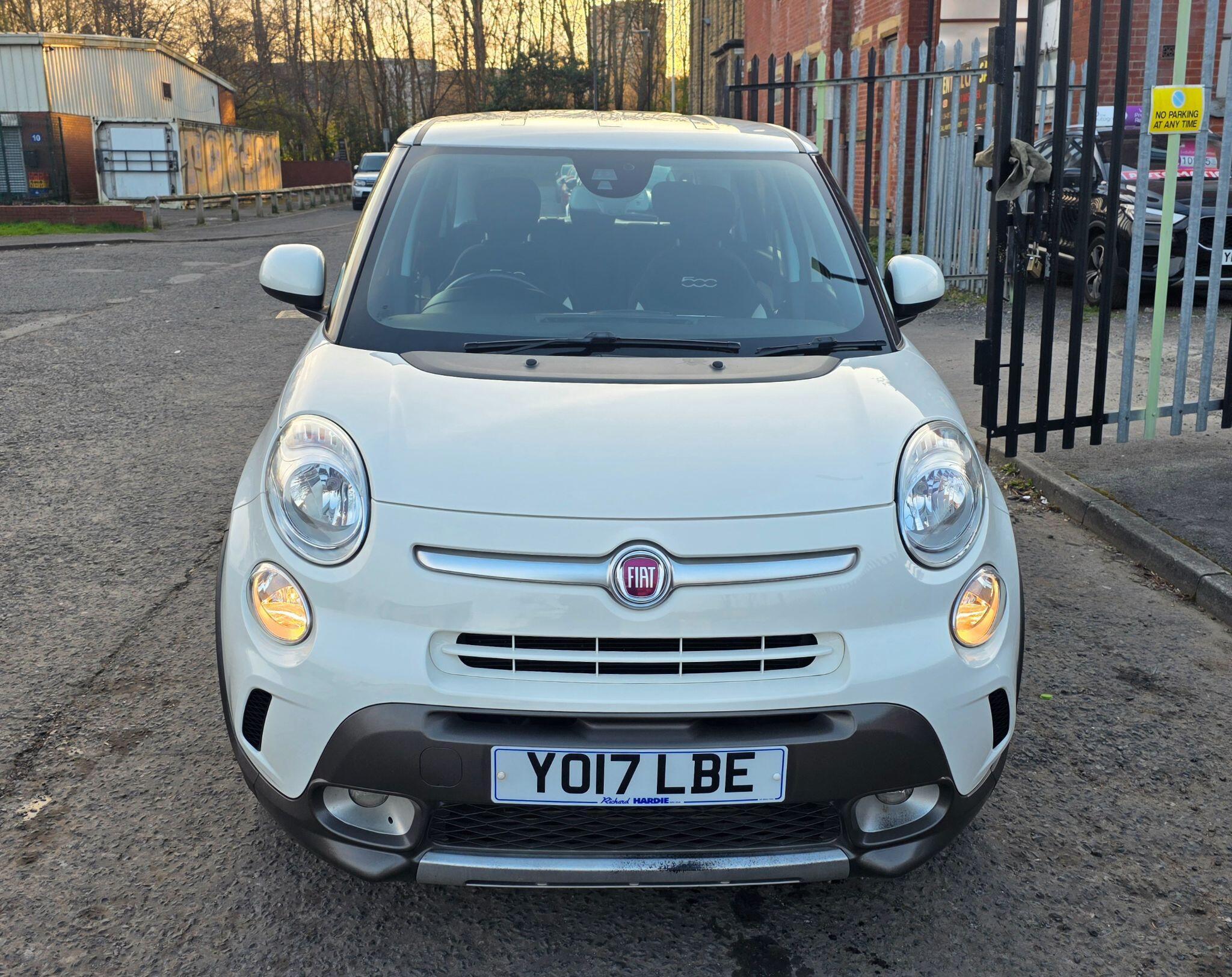 Fiat 500L - Image 2