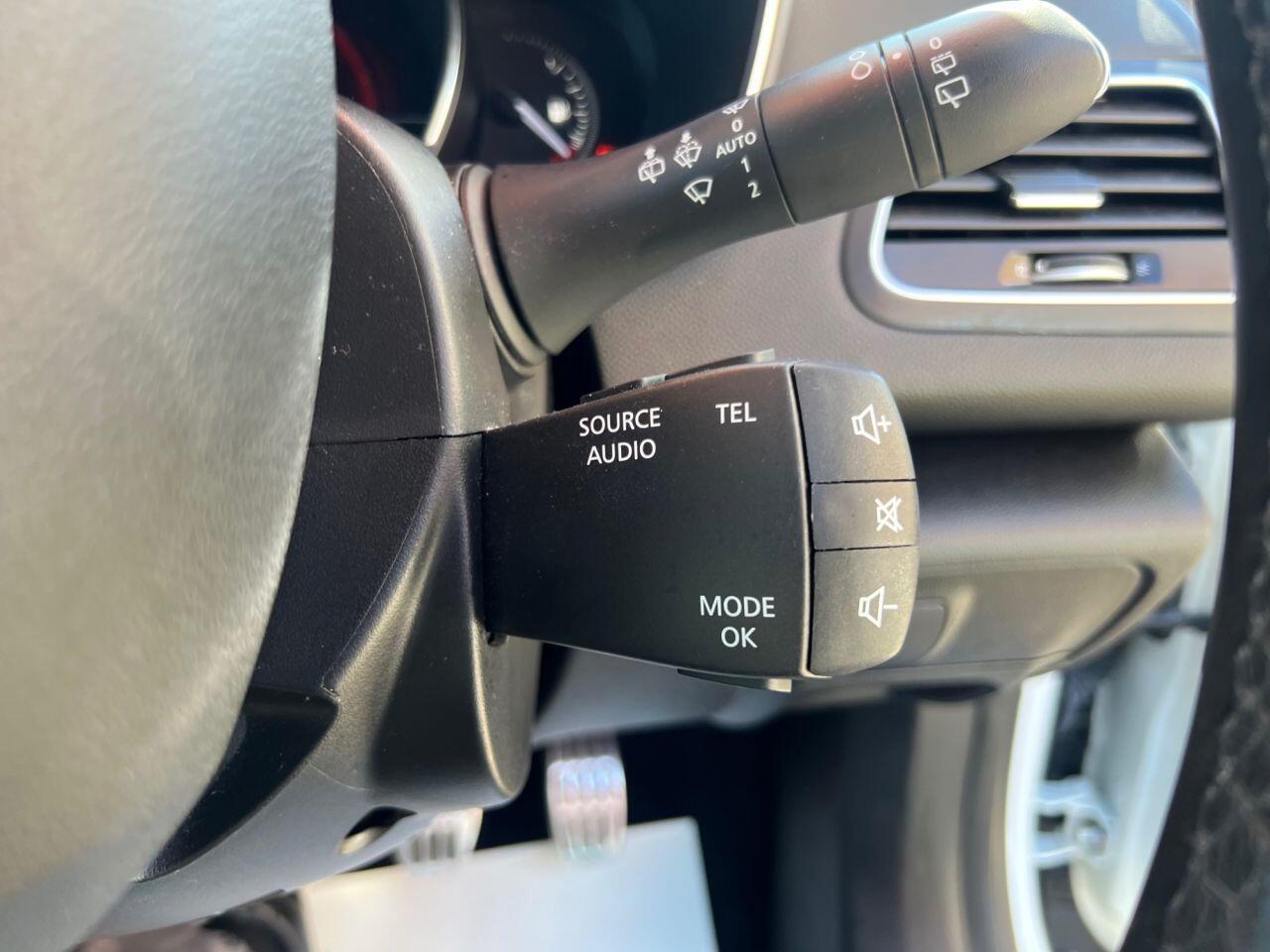 Renault Megane - Image 29