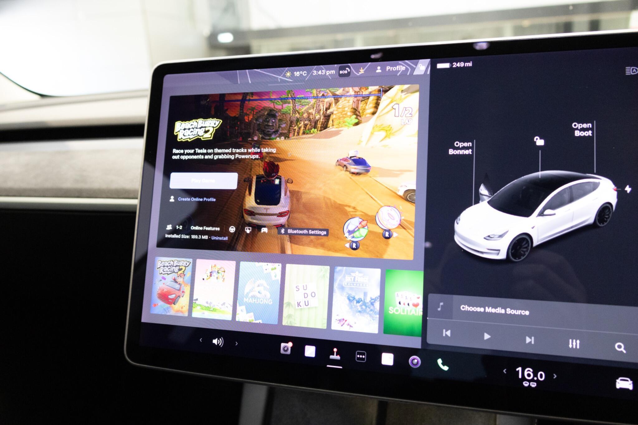 Tesla Model 3 - Image 21