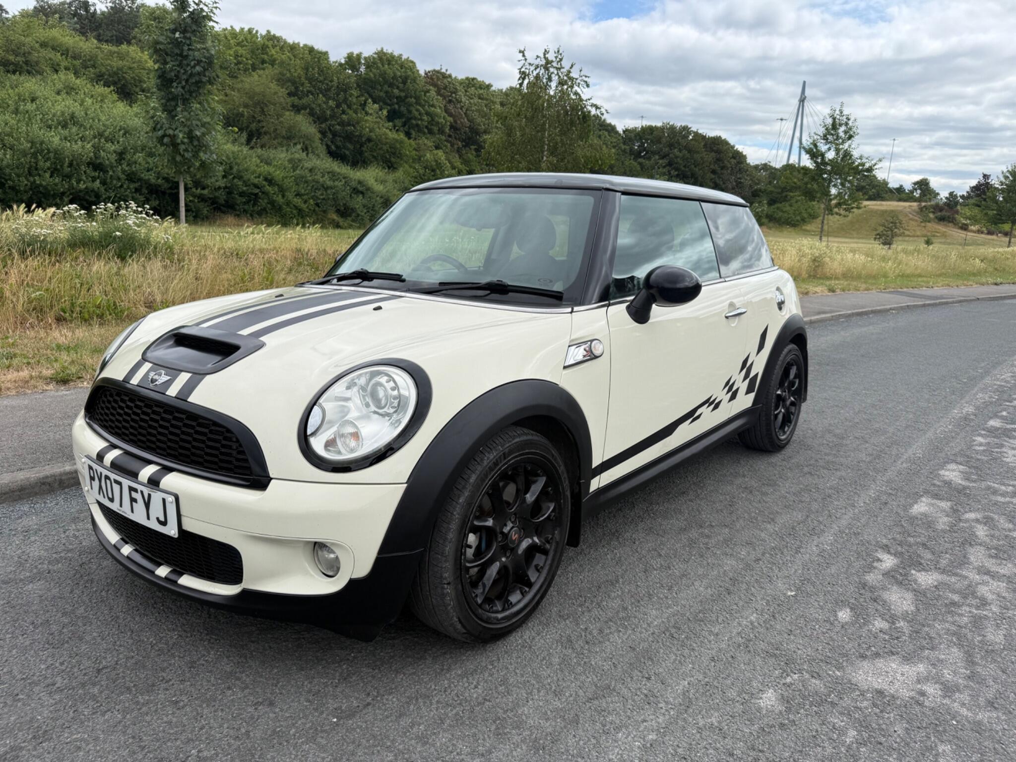 MINI Hatch - Image 7