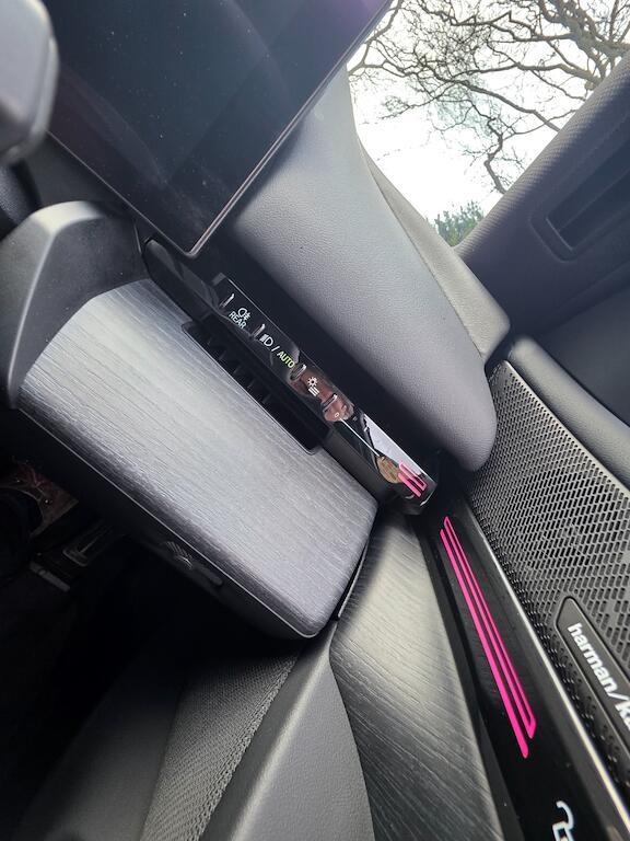 BMW 5 Series - Image 48