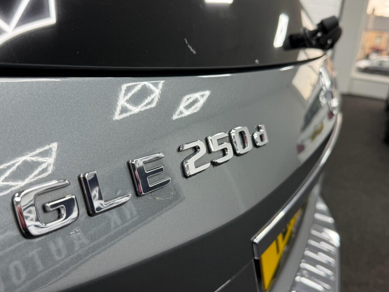 Mercedes GLE - Image 13