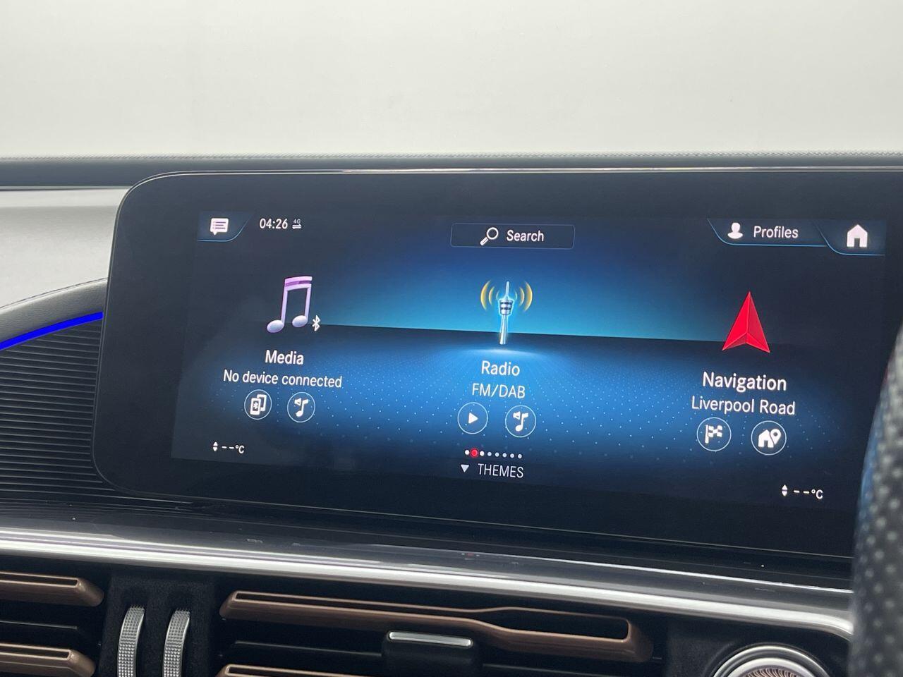 Mercedes Eqc - Image 42