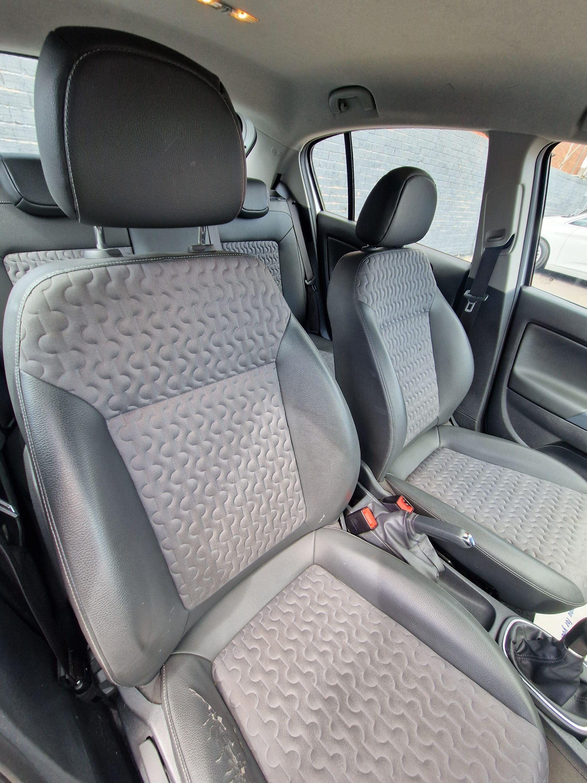 Vauxhall Corsa - Image 27