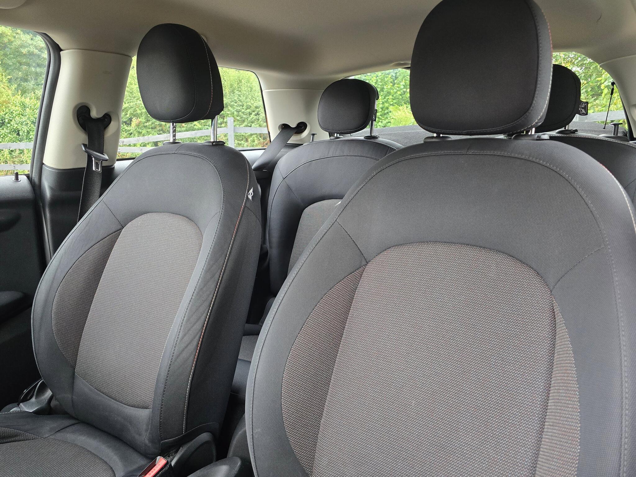 MINI Hatch - Image 3