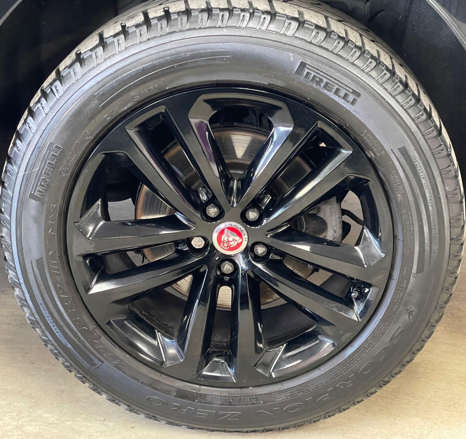 Jaguar F-Pace - Image 17