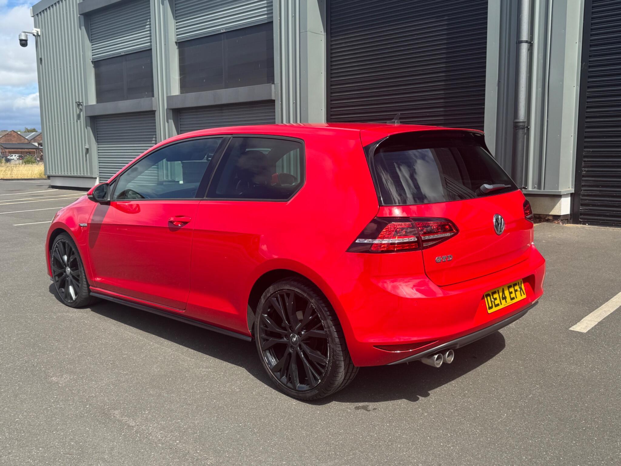 Volkswagen Golf - Image 4