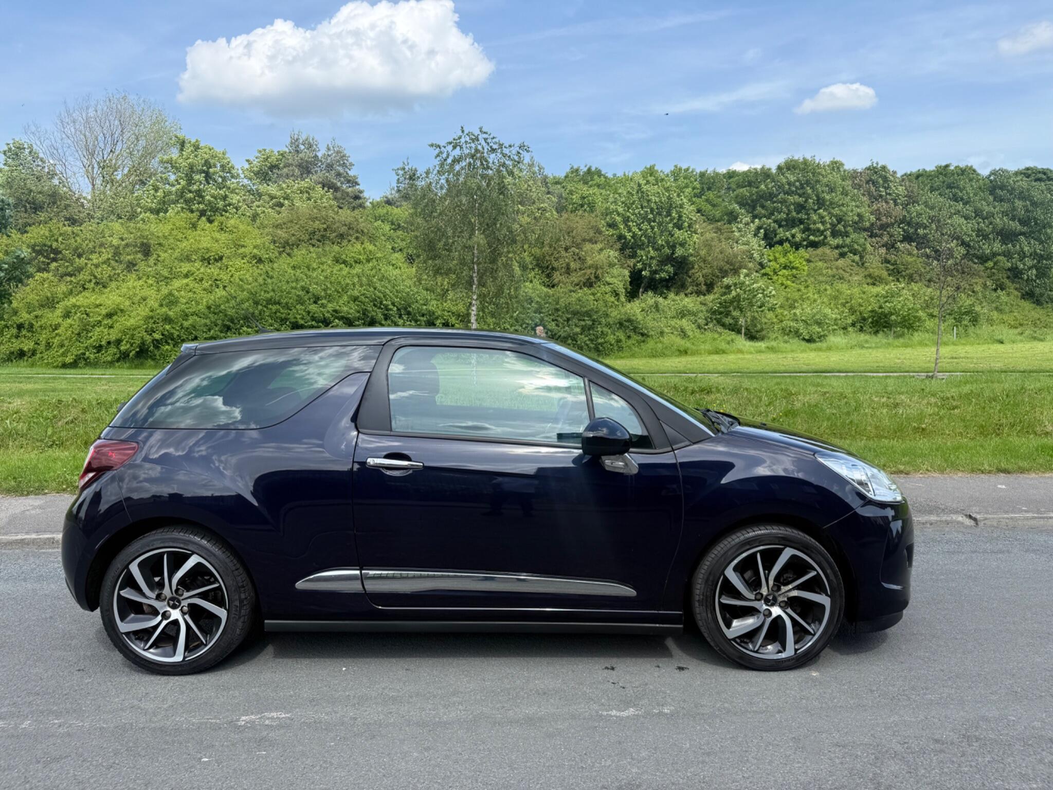 DS AUTOMOBILES DS 3 - Image 2