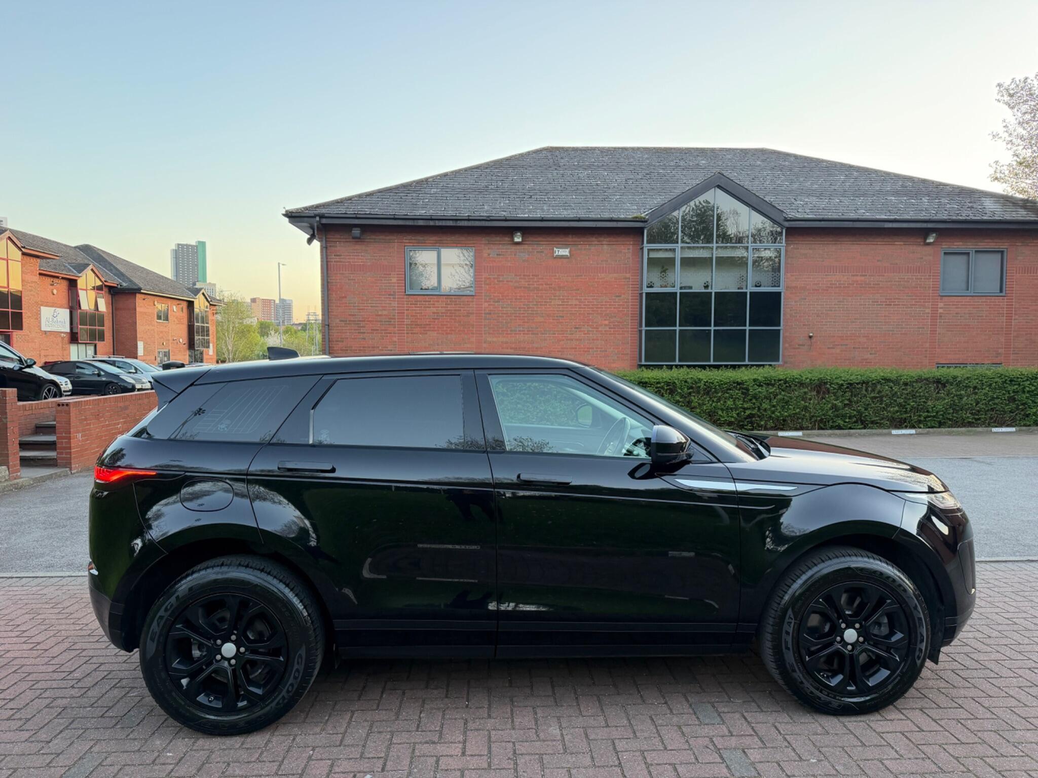 Land Rover Range Rover Evoque - Image 13