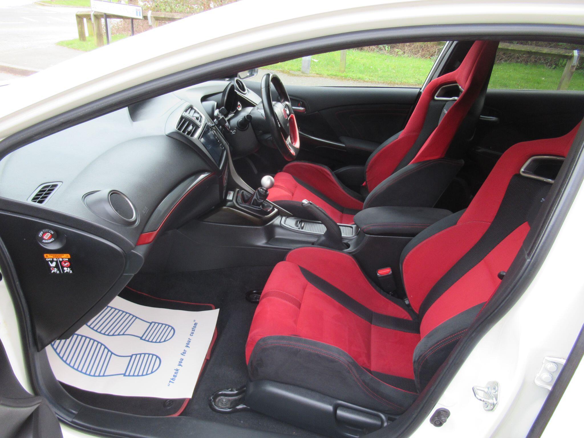 Honda Civic - Image 17