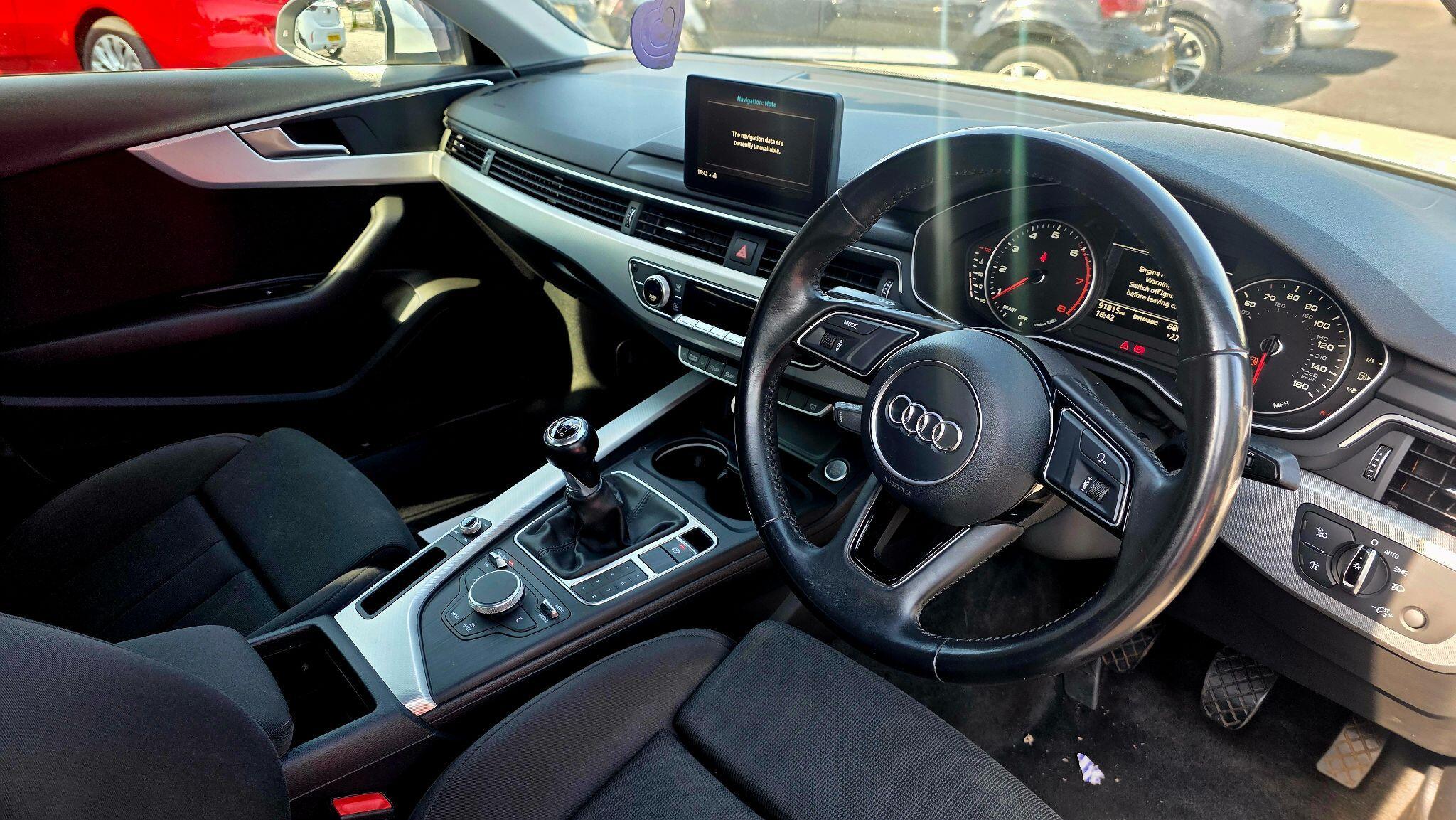 Audi A4 - Image 10