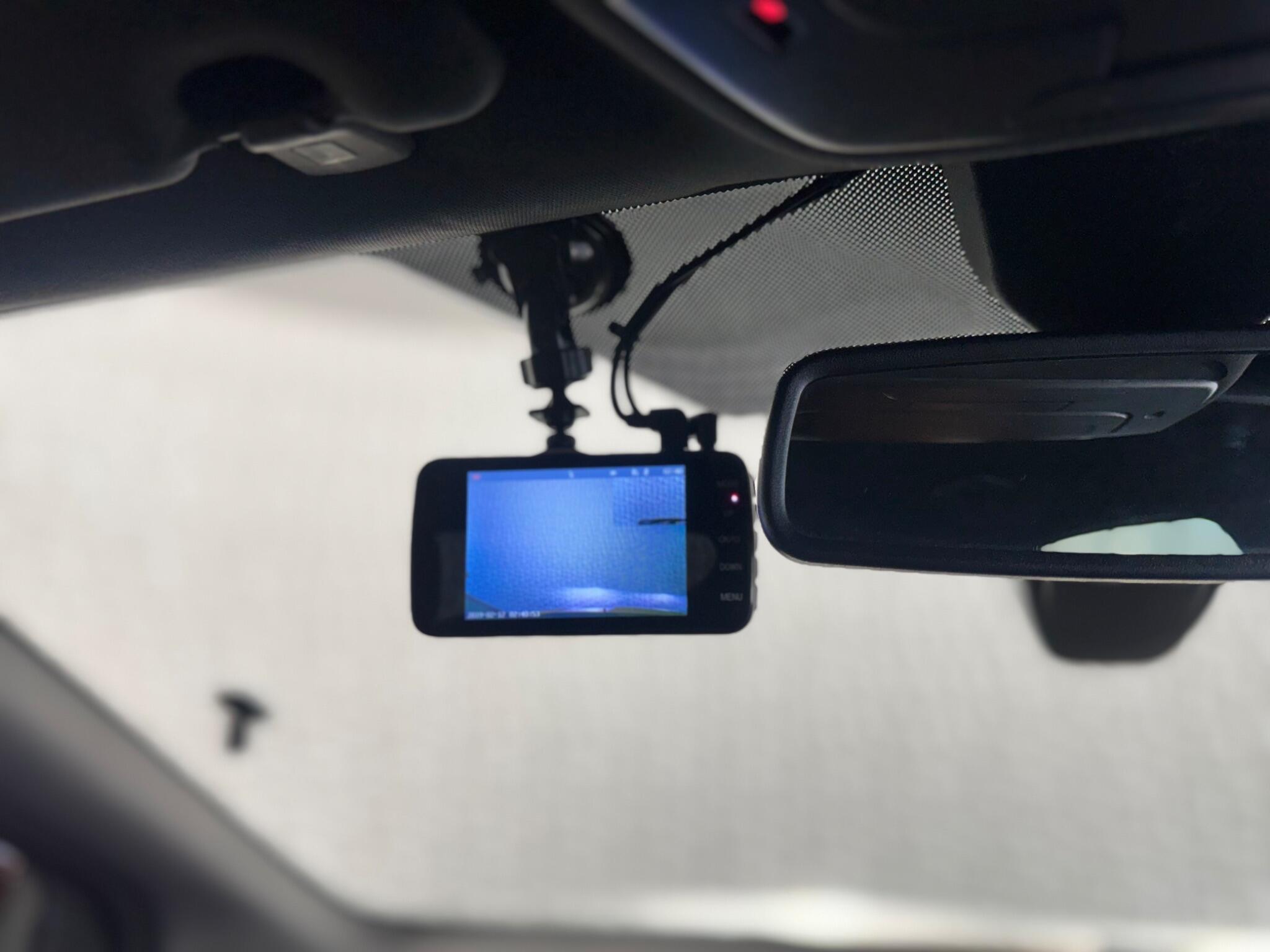 Ford Focus - Image 41