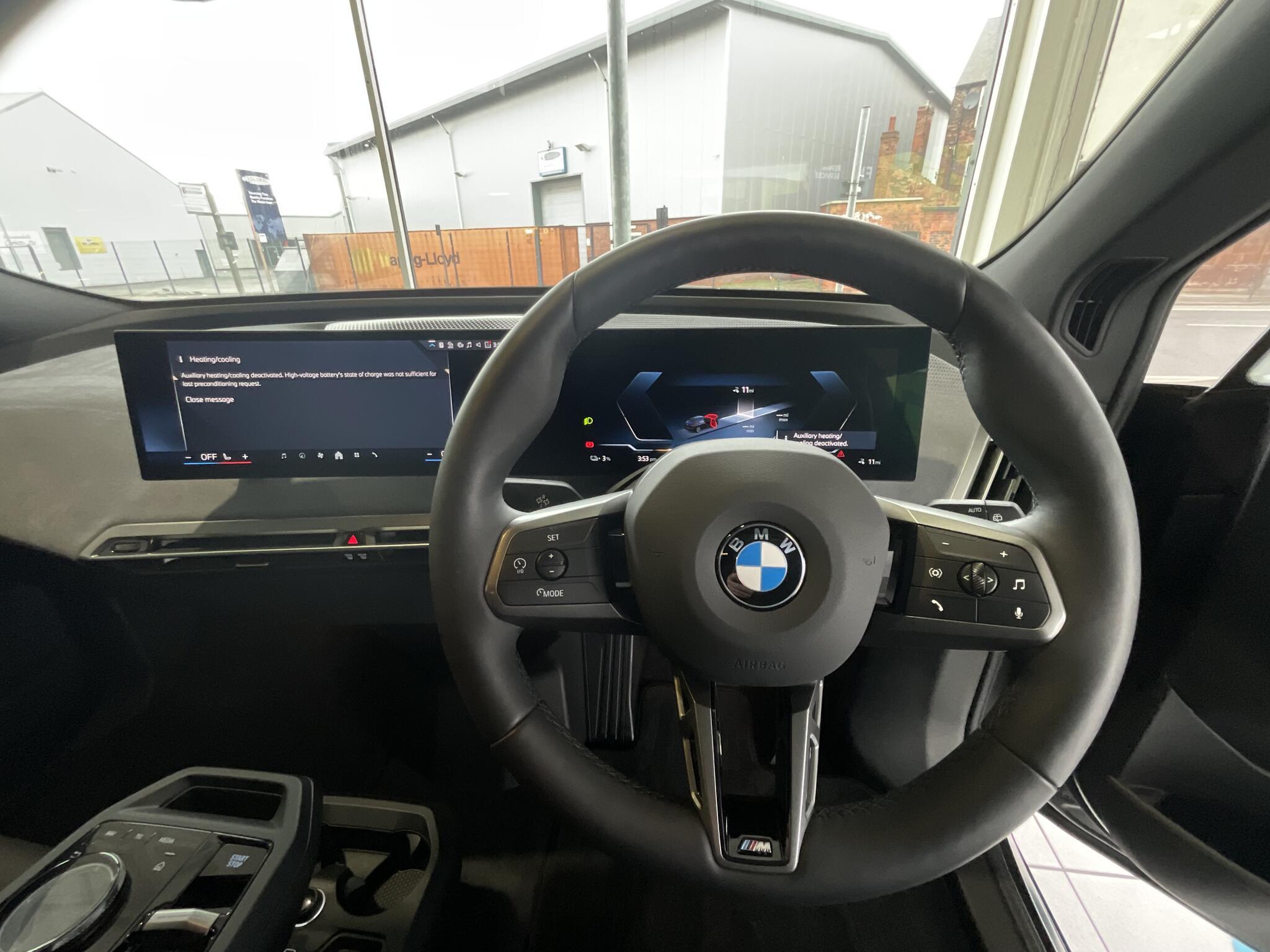 BMW IX - Image 23