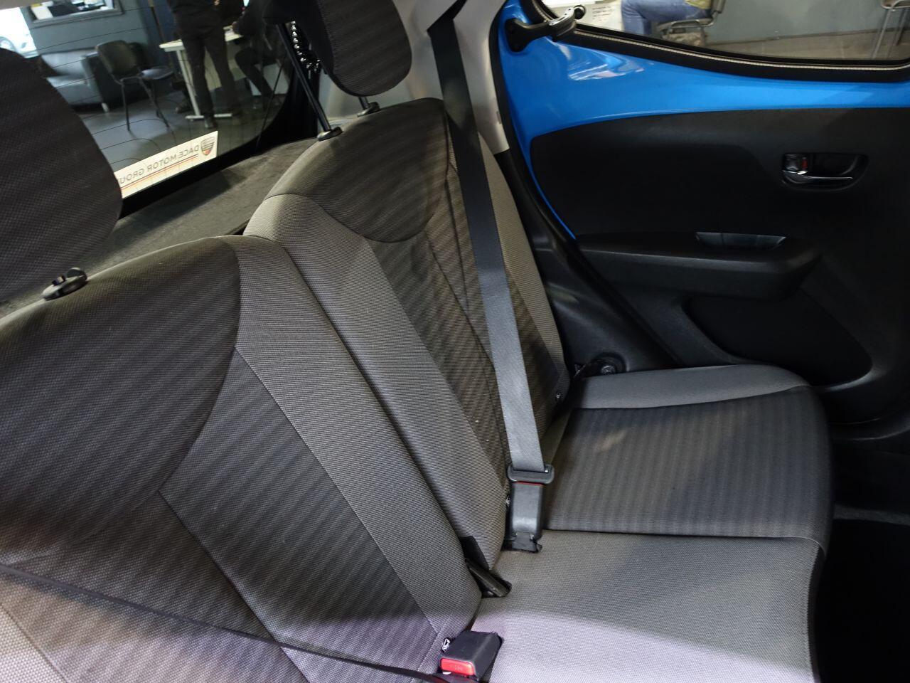 Toyota Aygo - Image 14