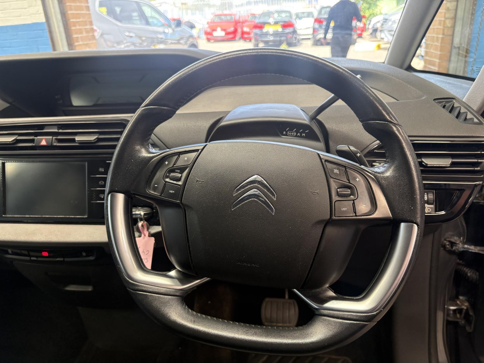 Citroen C4 Picasso - Image 10