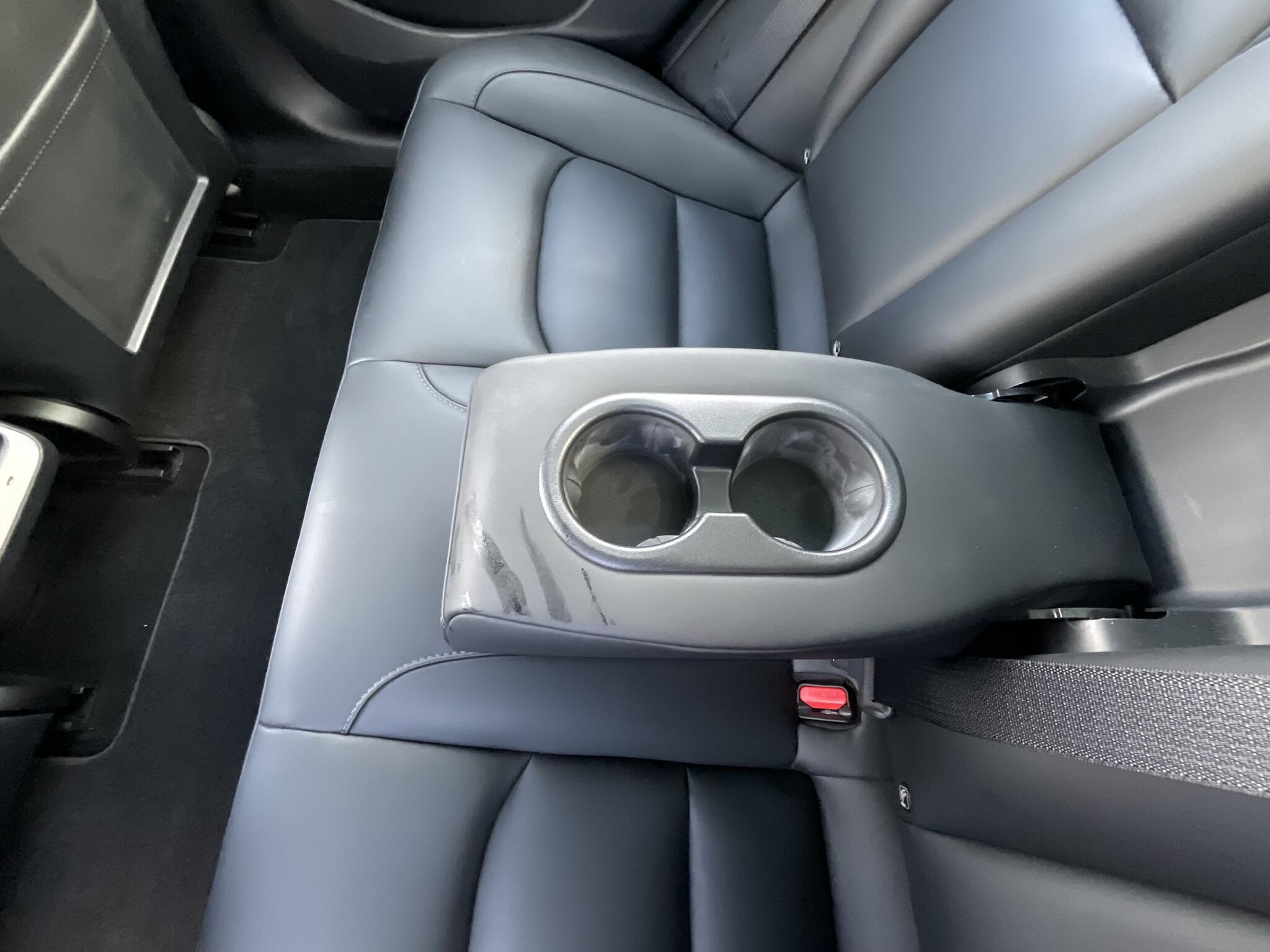 Tesla Model 3 - Image 16