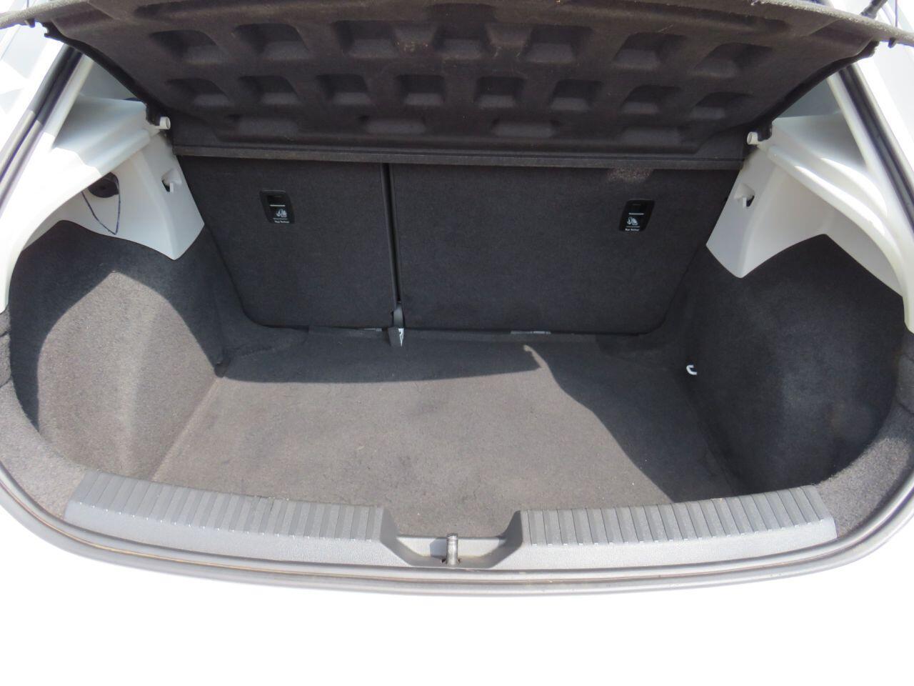 SEAT Leon - Image 11