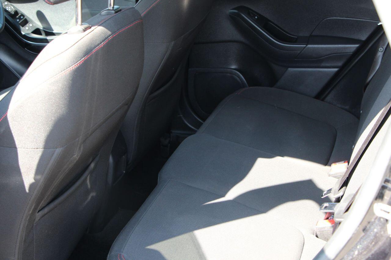 Ford Fiesta - Image 19