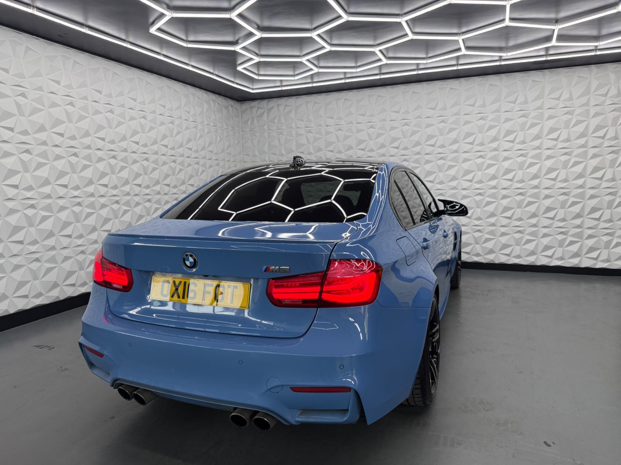 BMW M3 - Image 12