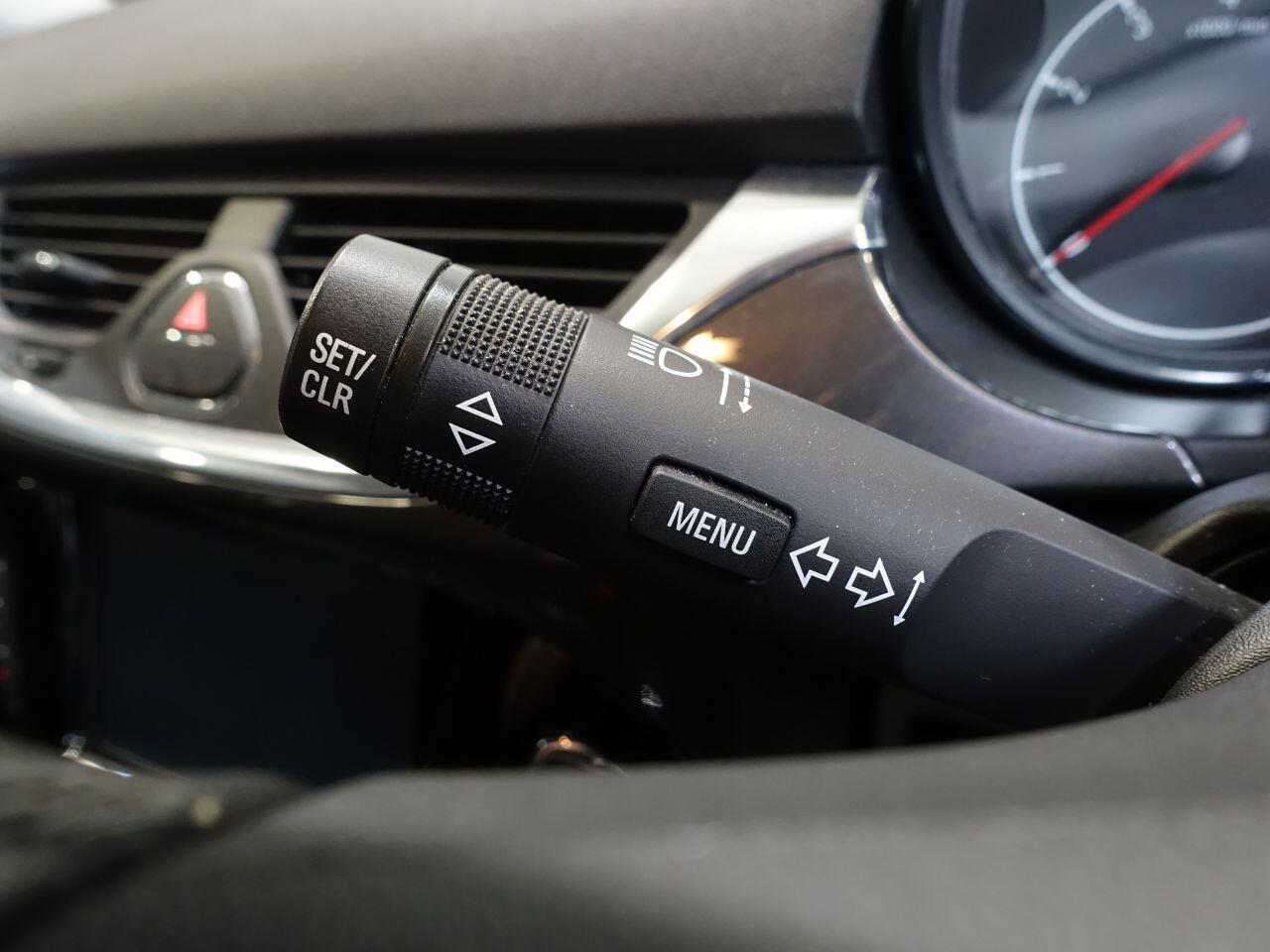 Vauxhall Corsa - Image 20