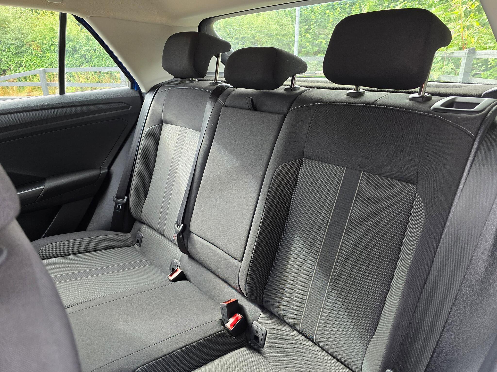 Volkswagen T-Roc - Image 6