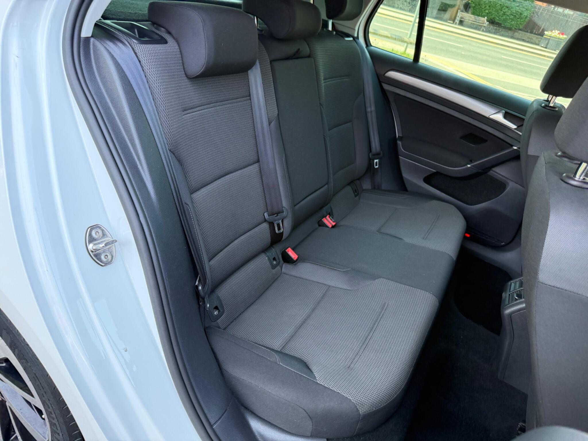 Volkswagen Golf - Image 15