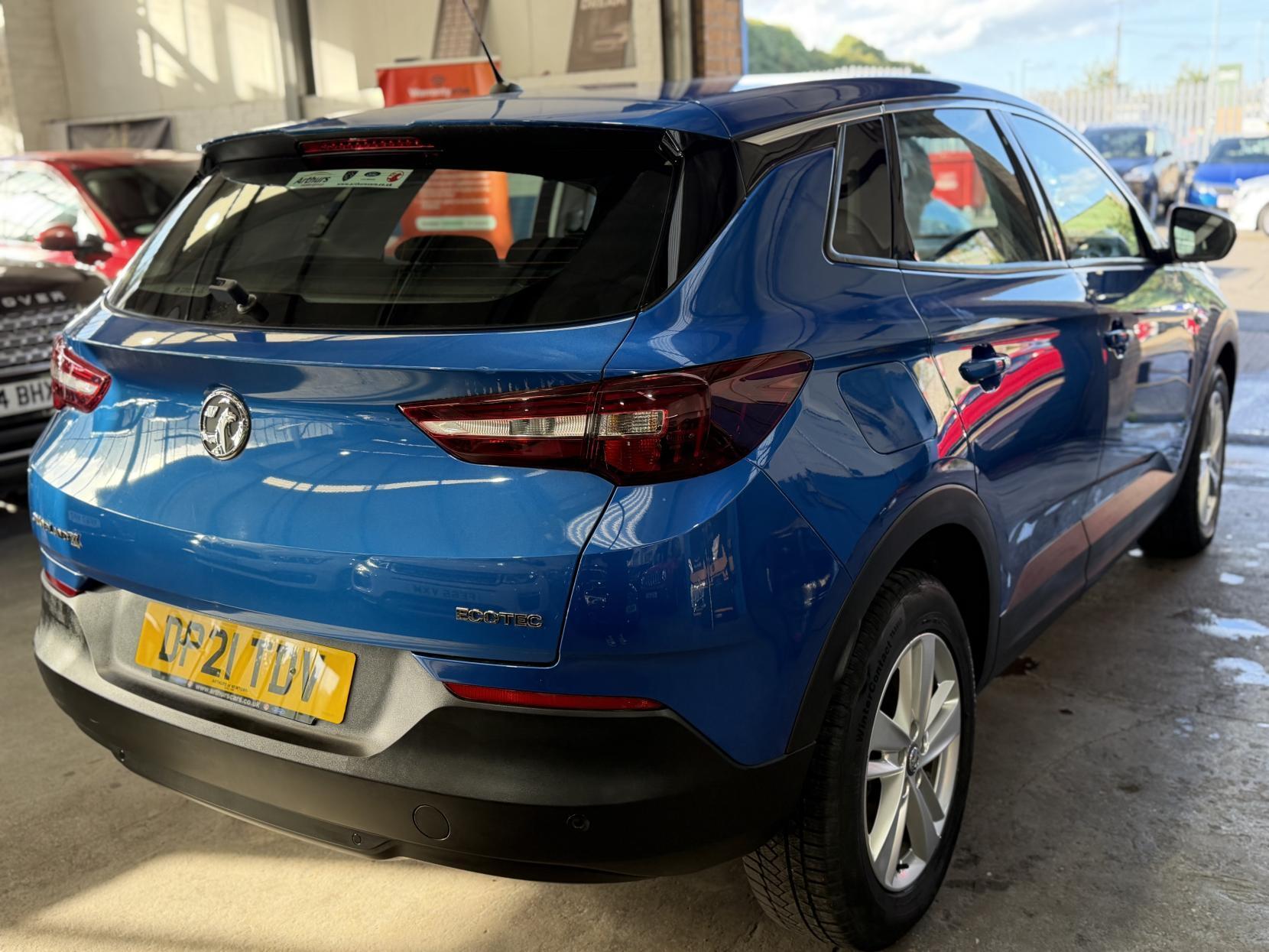 Vauxhall Grandland X - Image 4