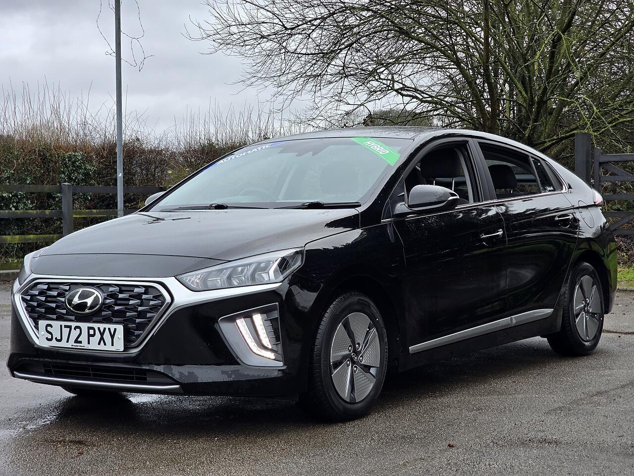 Hyundai Ioniq - Image 30