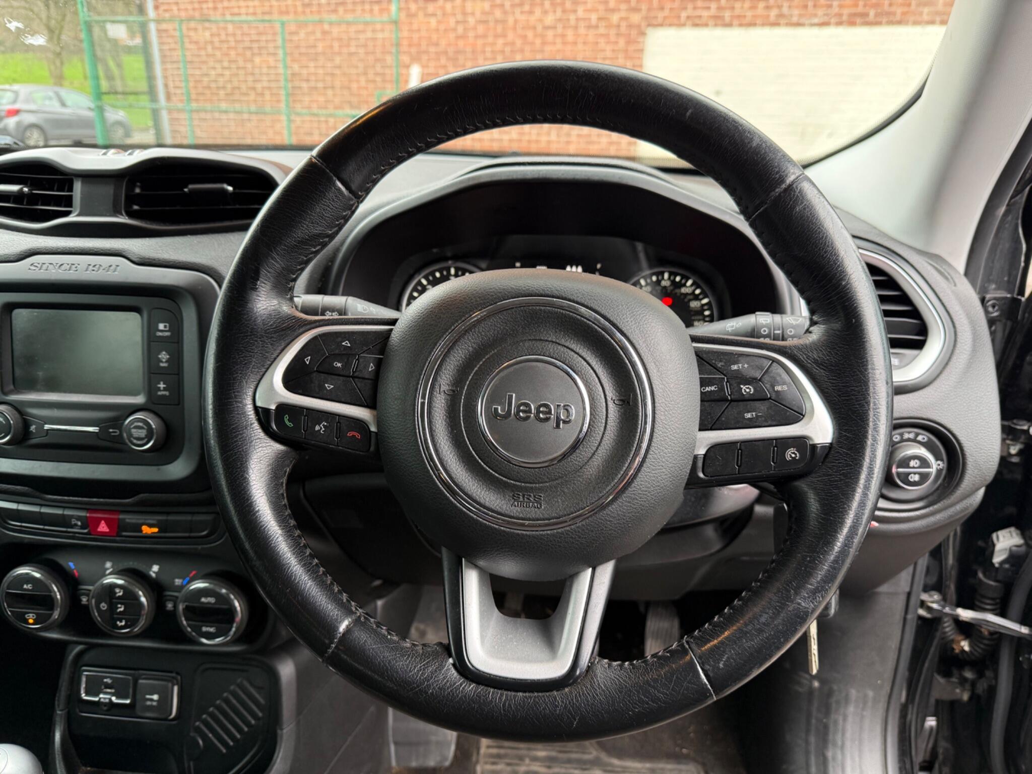 Jeep Renegade - Image 10