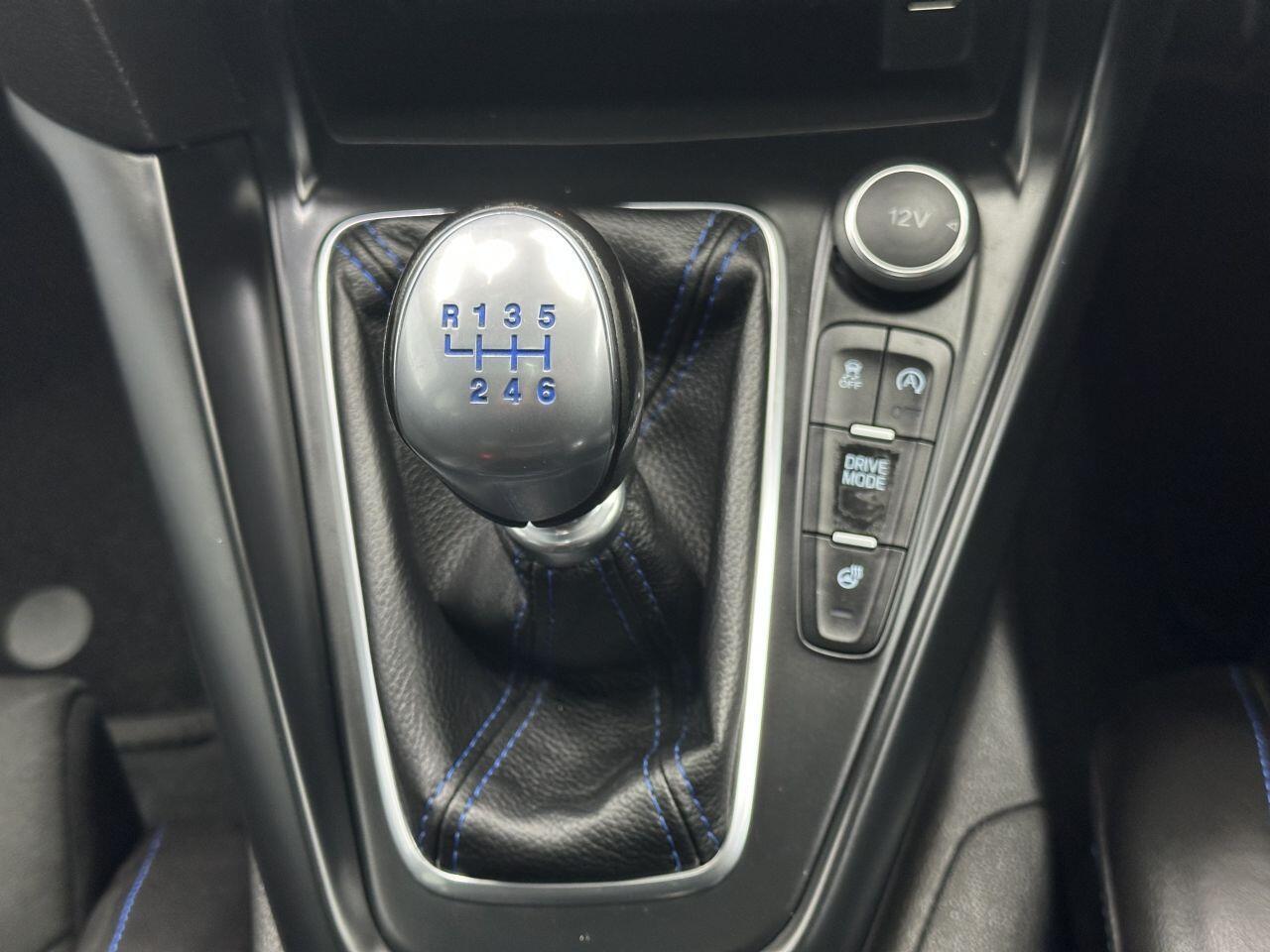 Ford Focus - Image 16