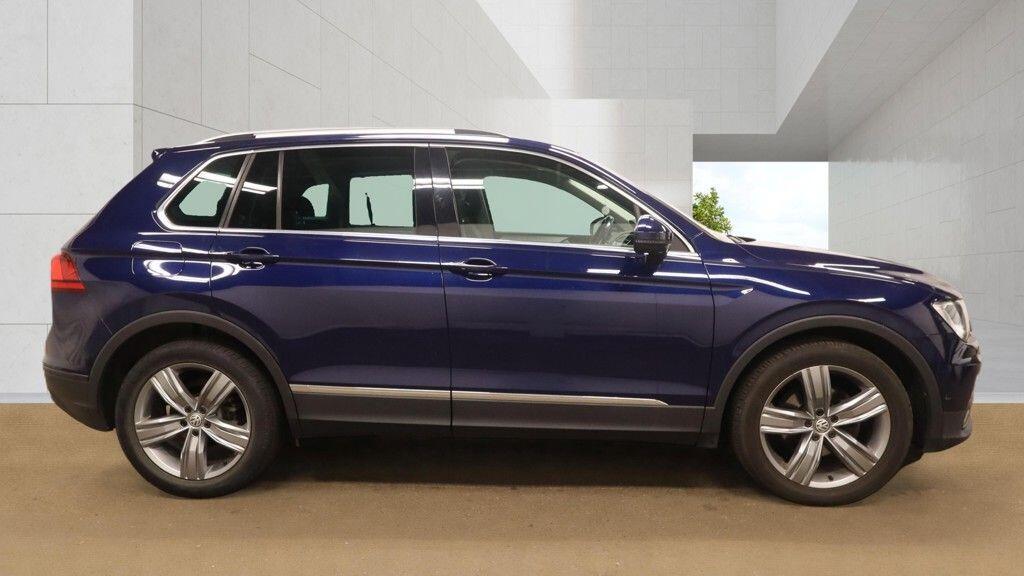 Volkswagen Tiguan - Image 8