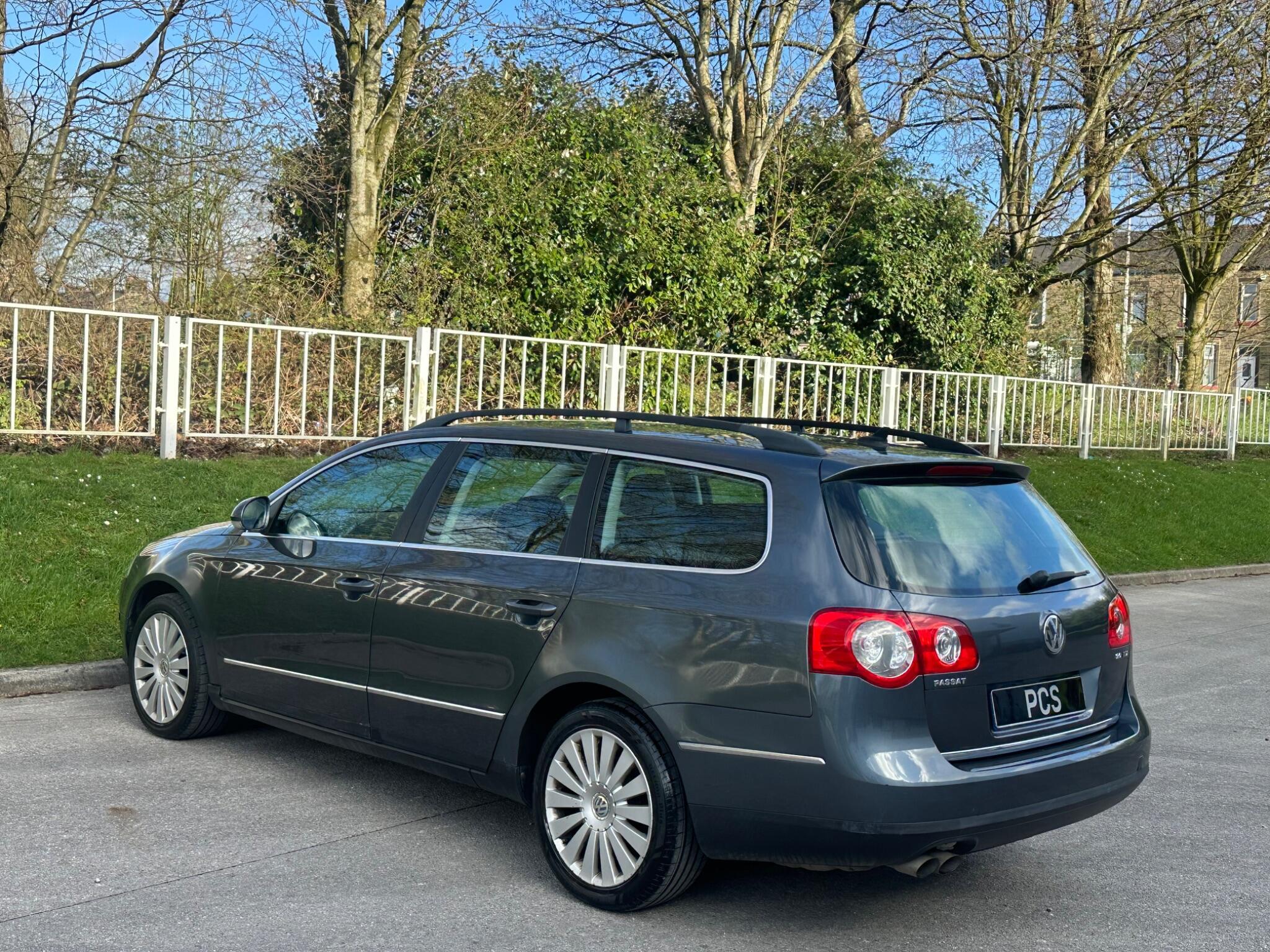 Volkswagen Passat - Image 15