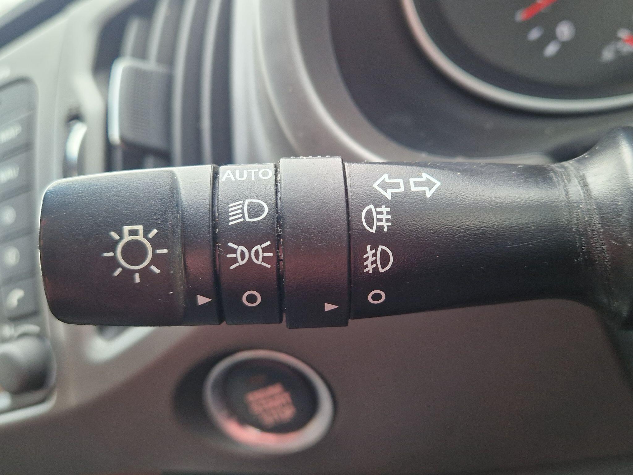 Kia Sportage - Image 38