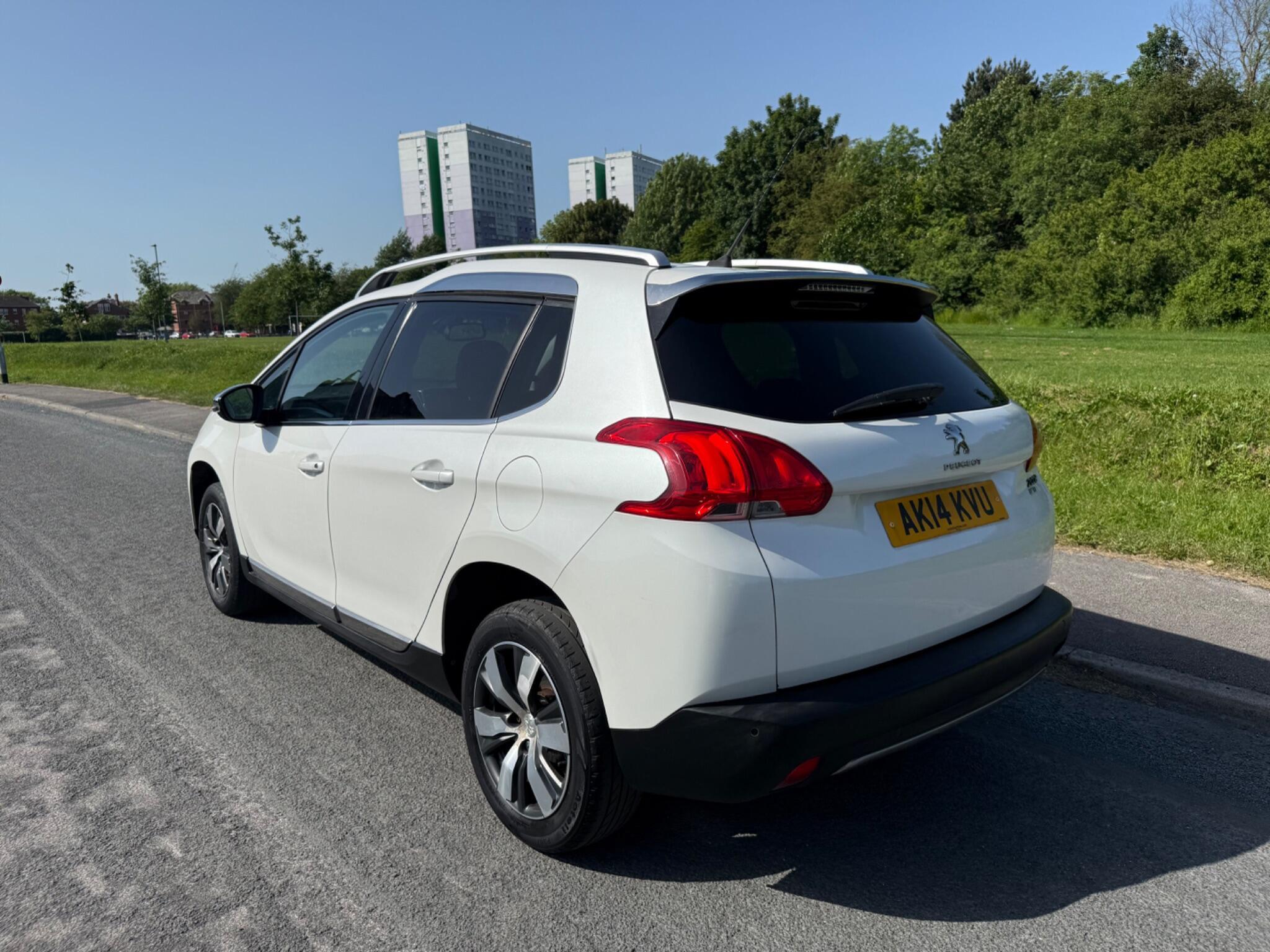 Peugeot 2008 - Image 4