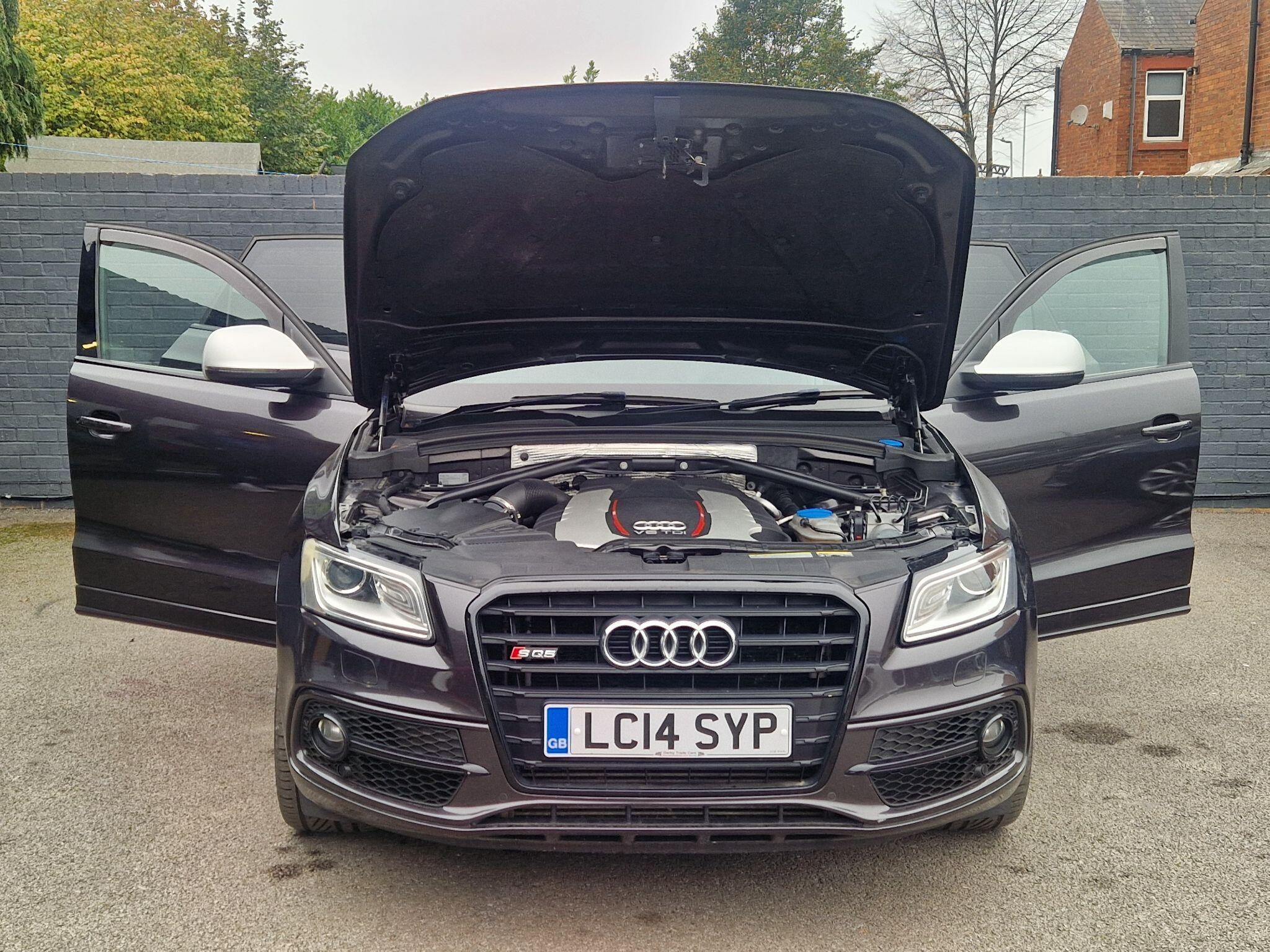 Audi SQ5 - Image 12
