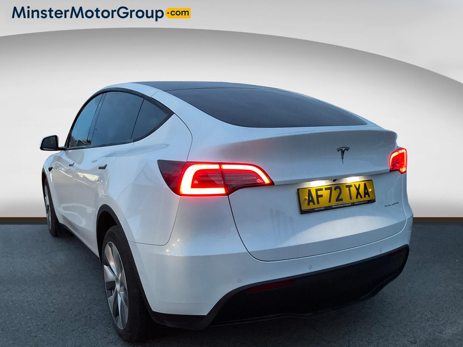Tesla Model Y - Image 4