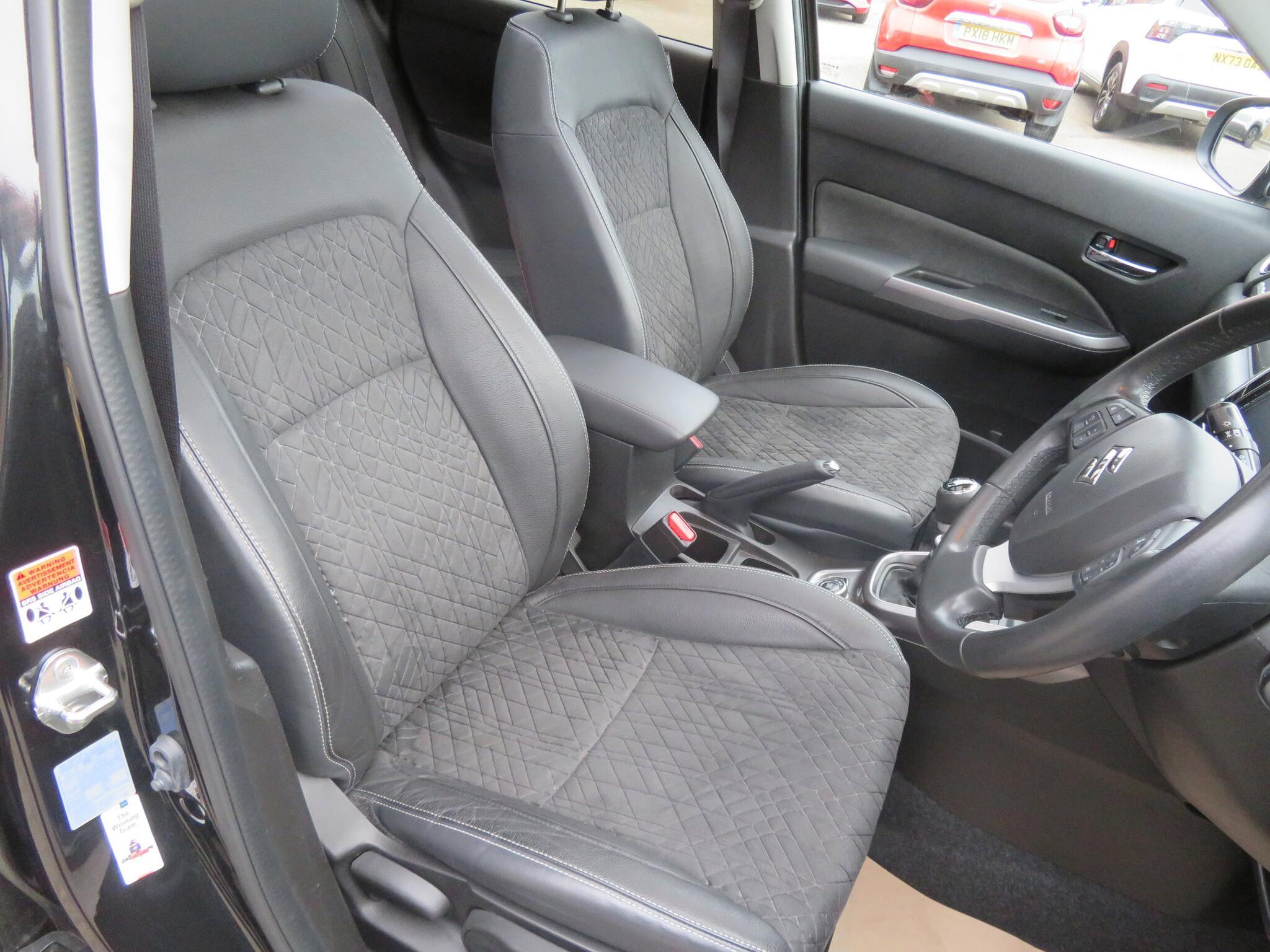 Suzuki Vitara - Image 17