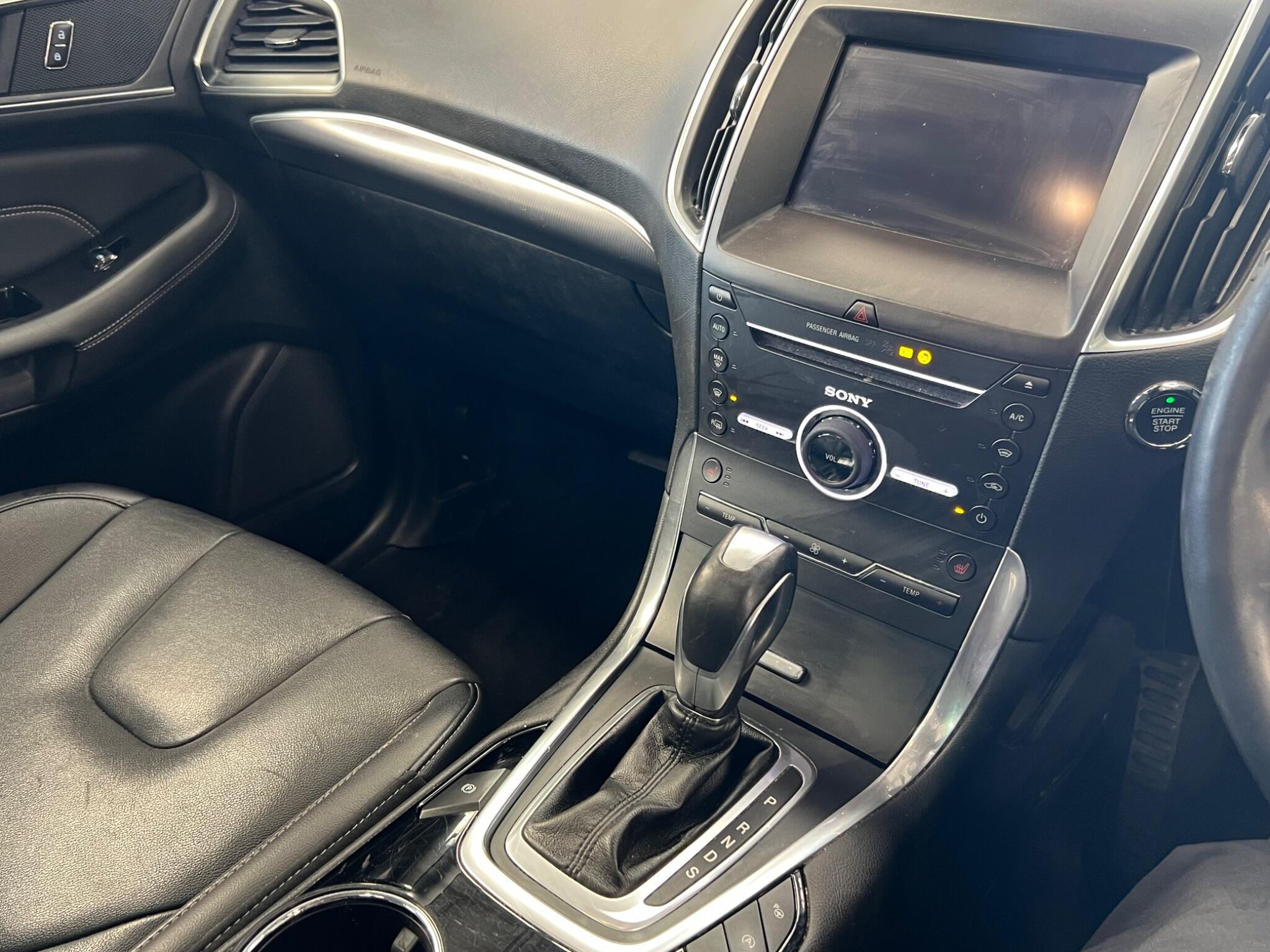 Ford S-MAX - Image 13